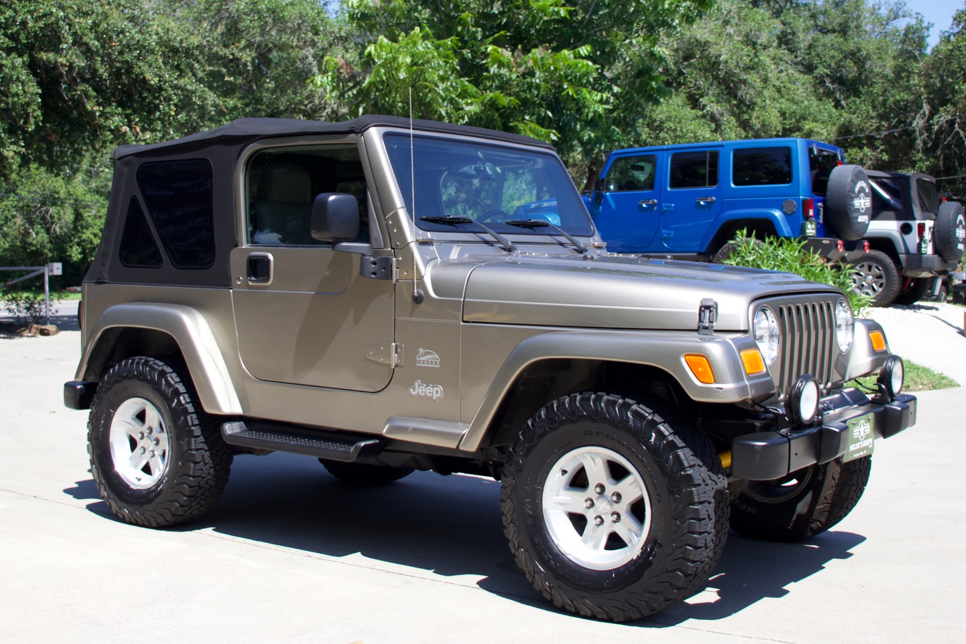 Used-2003-Jeep-Wrangler-Sahara