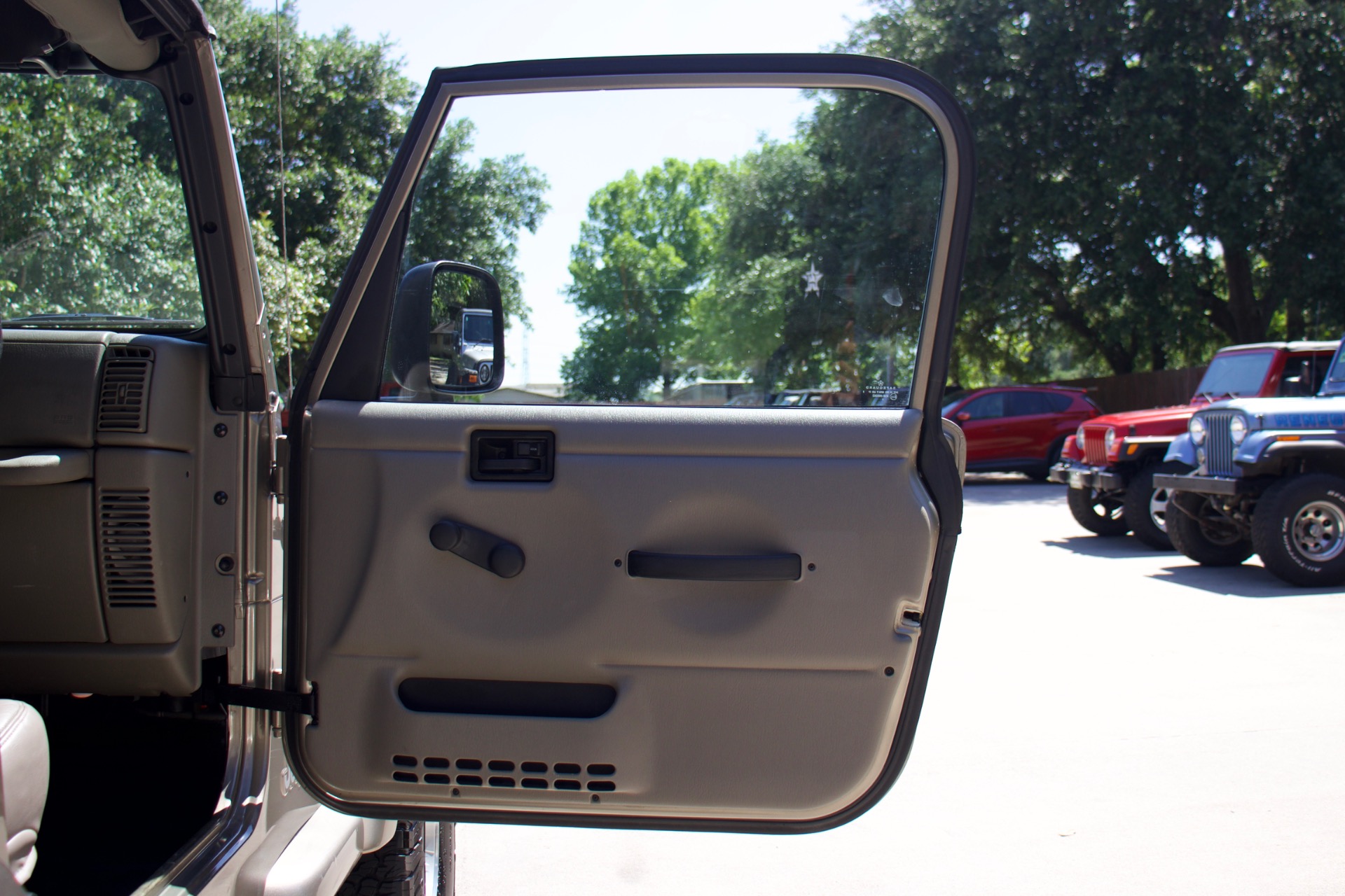 Used-2003-Jeep-Wrangler-Sahara