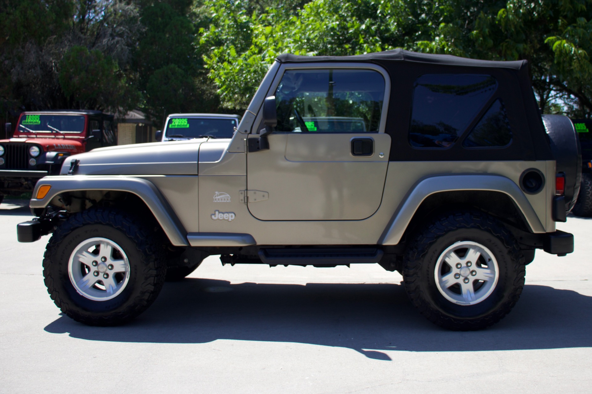 Used-2003-Jeep-Wrangler-Sahara