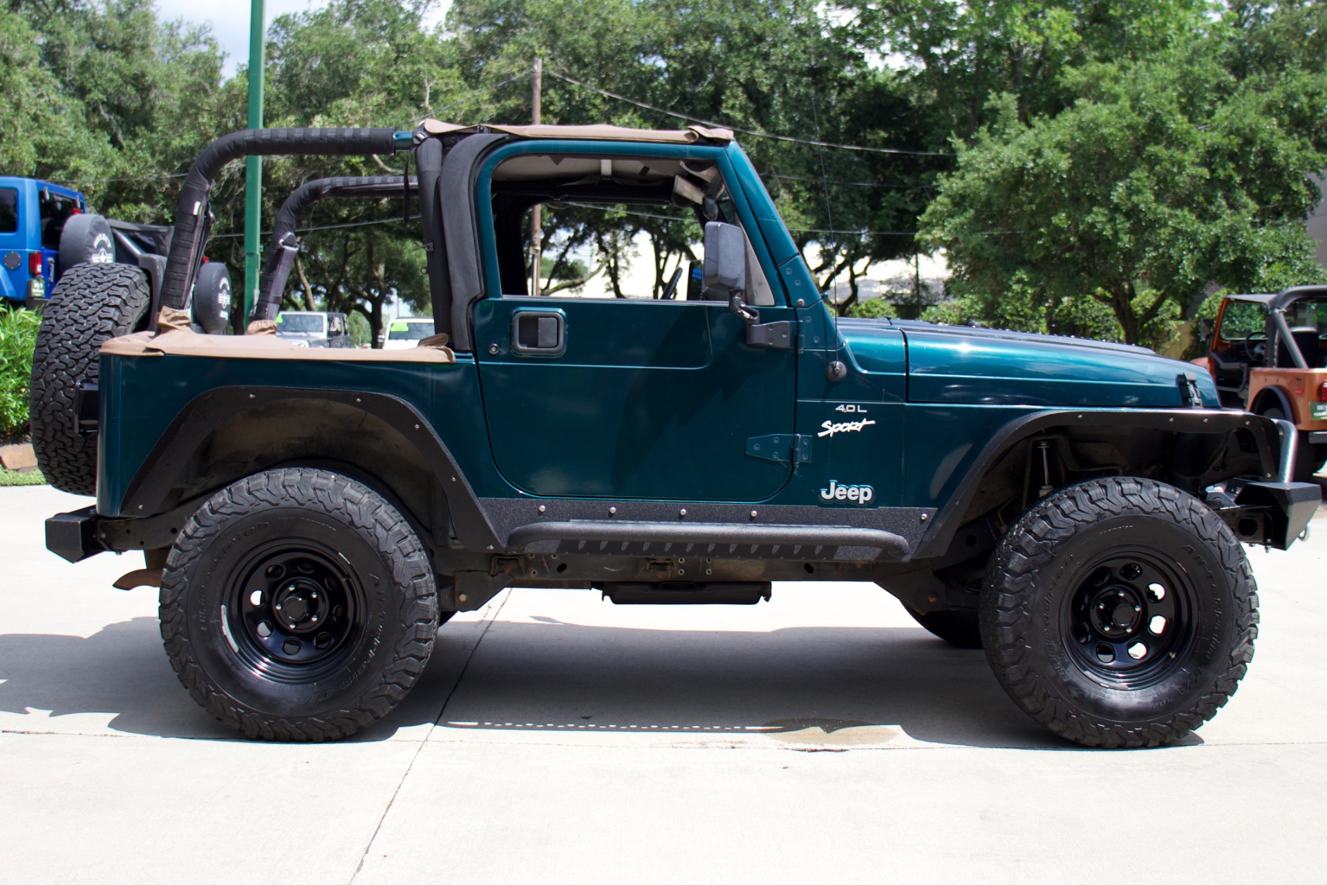 Used-1998-Jeep-Wrangler-Sport
