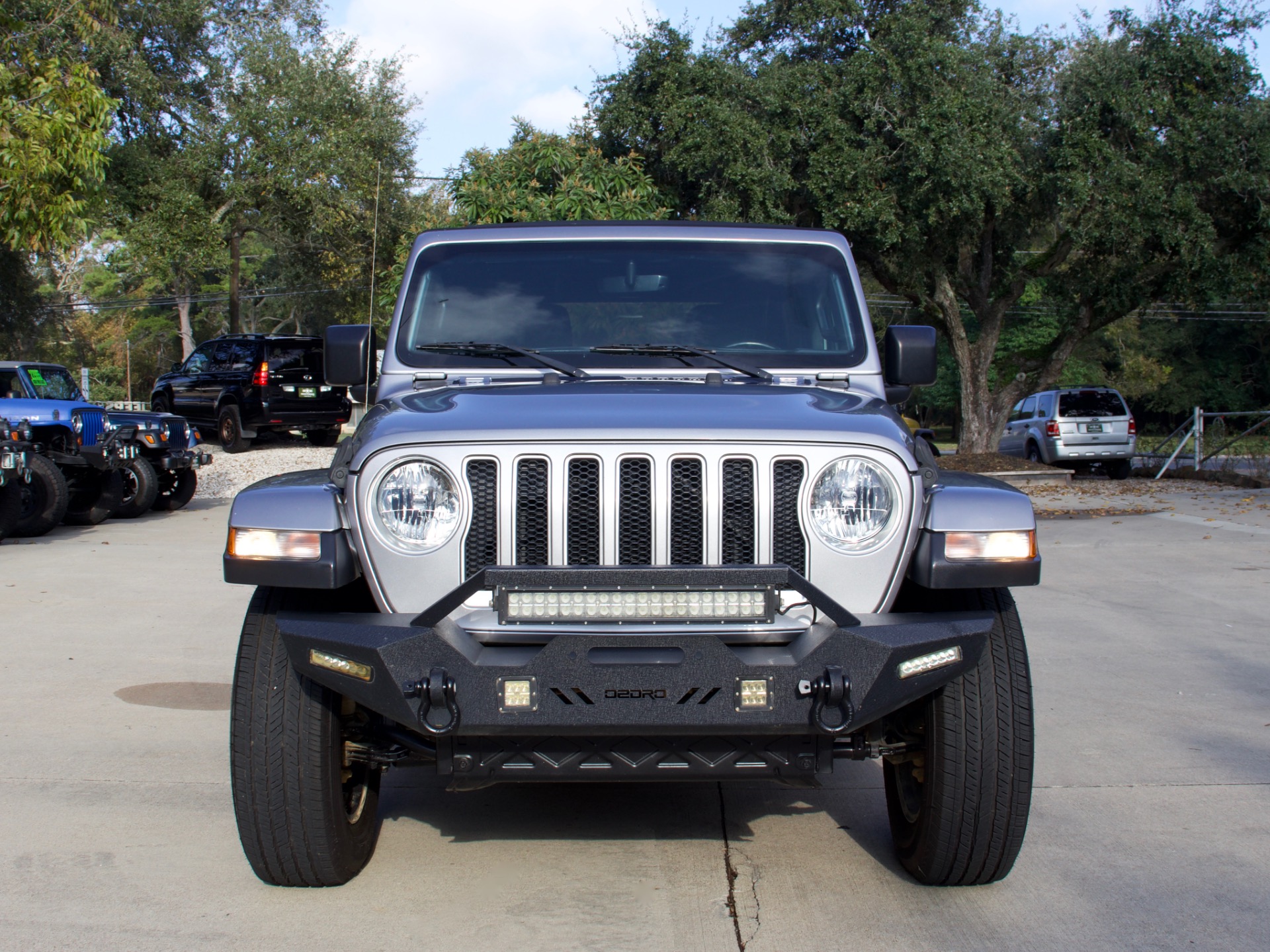Used-2018-Jeep-Wrangler-Unlimited-Sahara