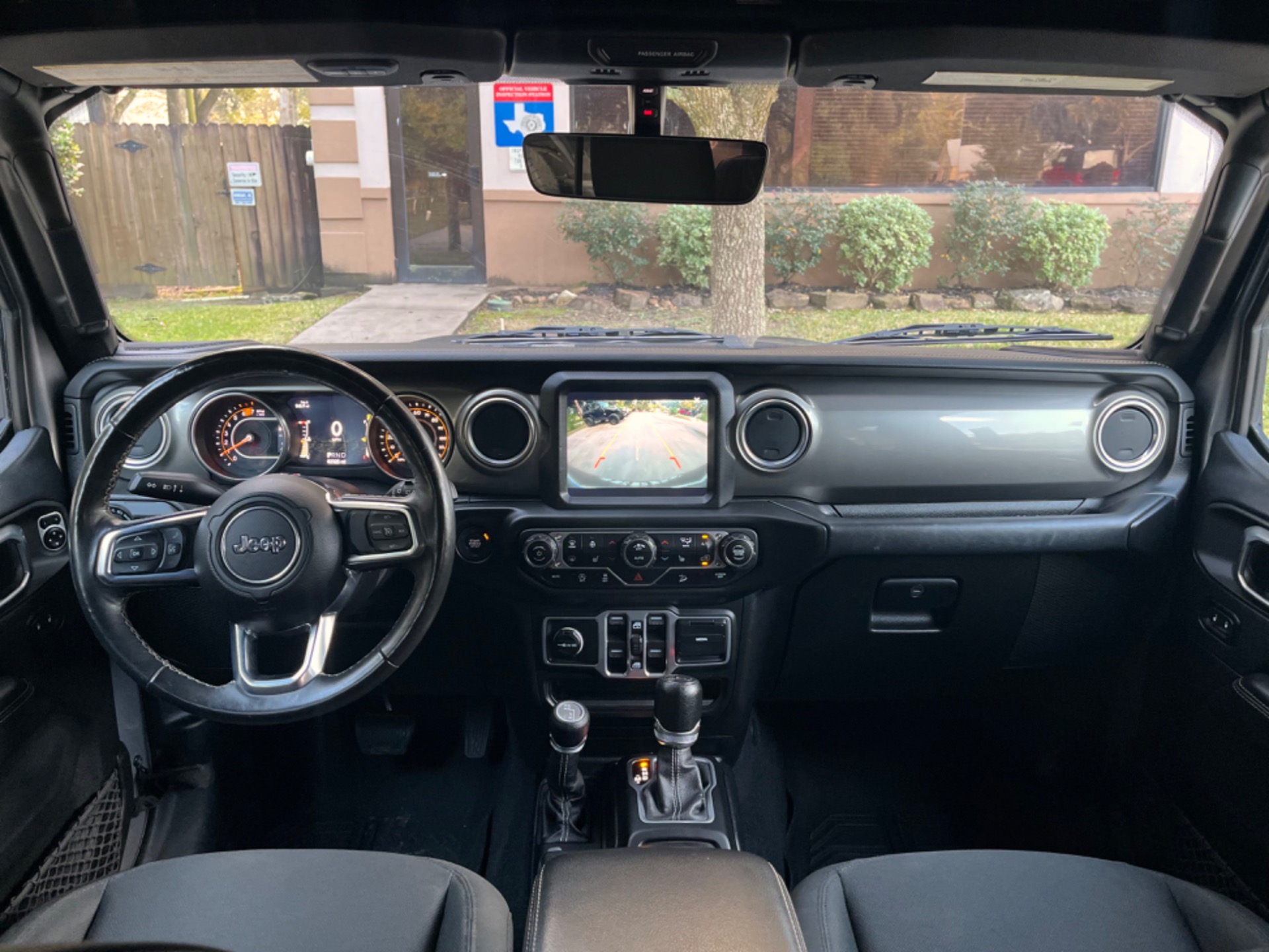Used-2018-Jeep-Wrangler-Unlimited-Sahara
