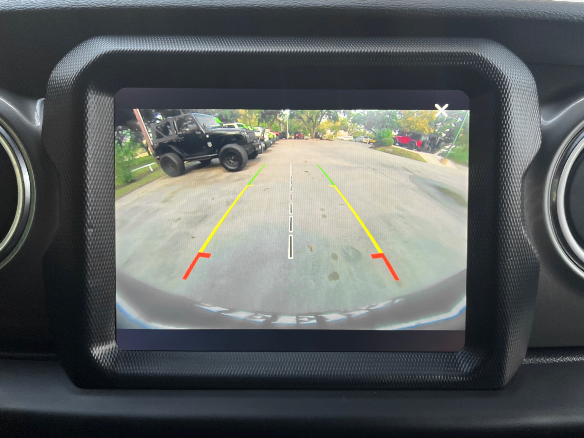 Used-2018-Jeep-Wrangler-Unlimited-Sahara