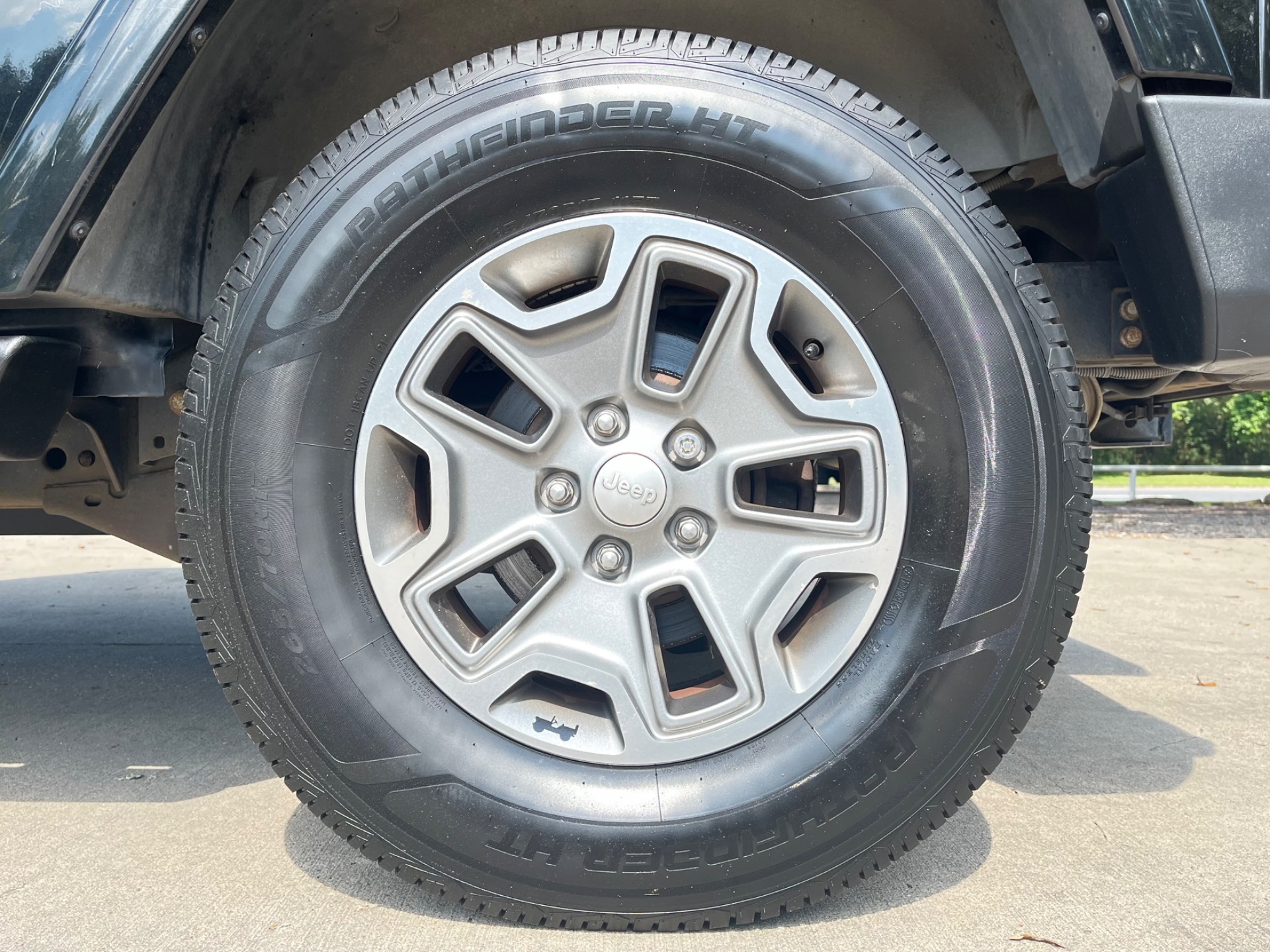 Used-2012-Jeep-Wrangler-Unlimited-Sahara