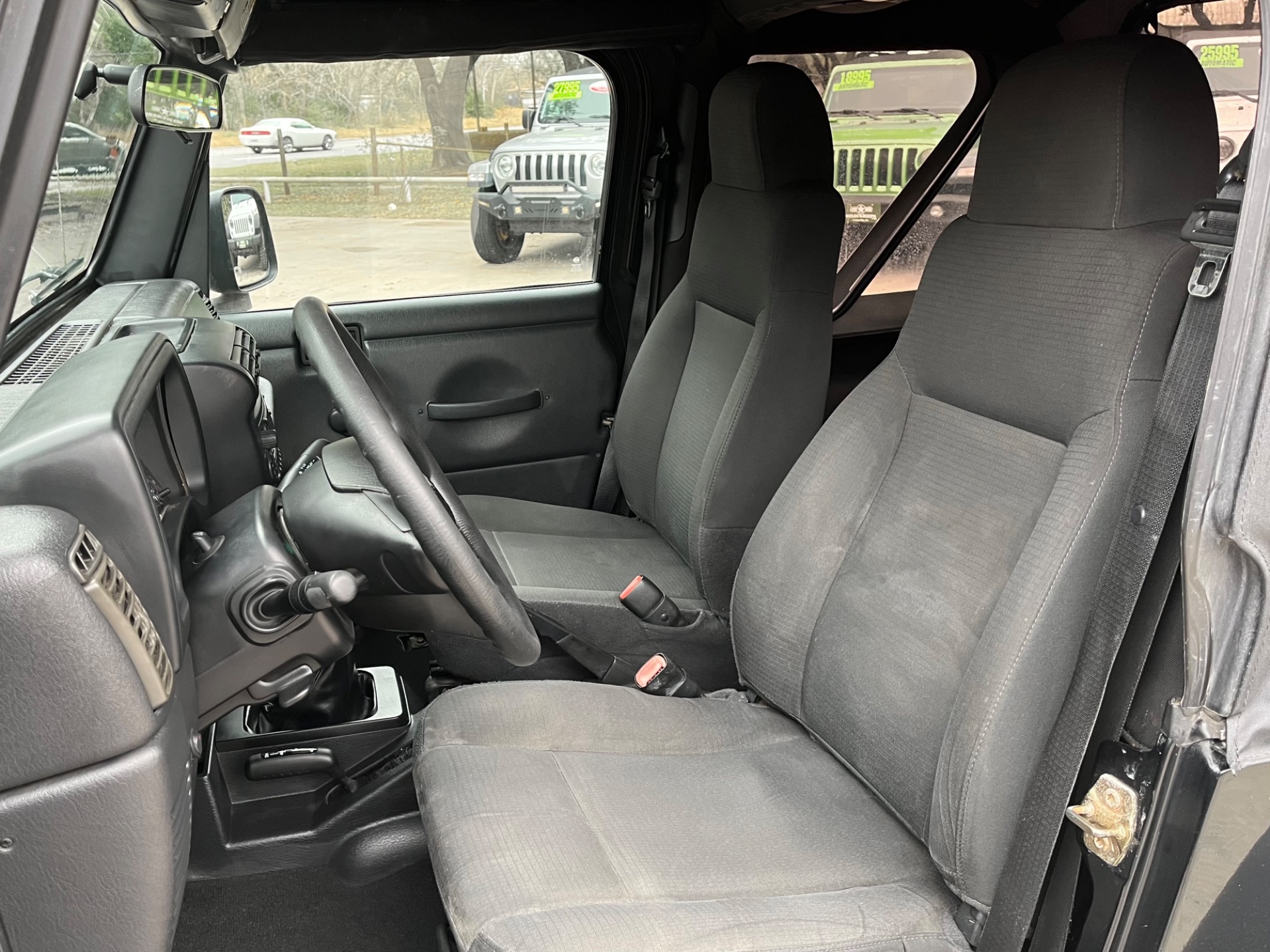 Used-2006-Jeep-Wrangler-SE