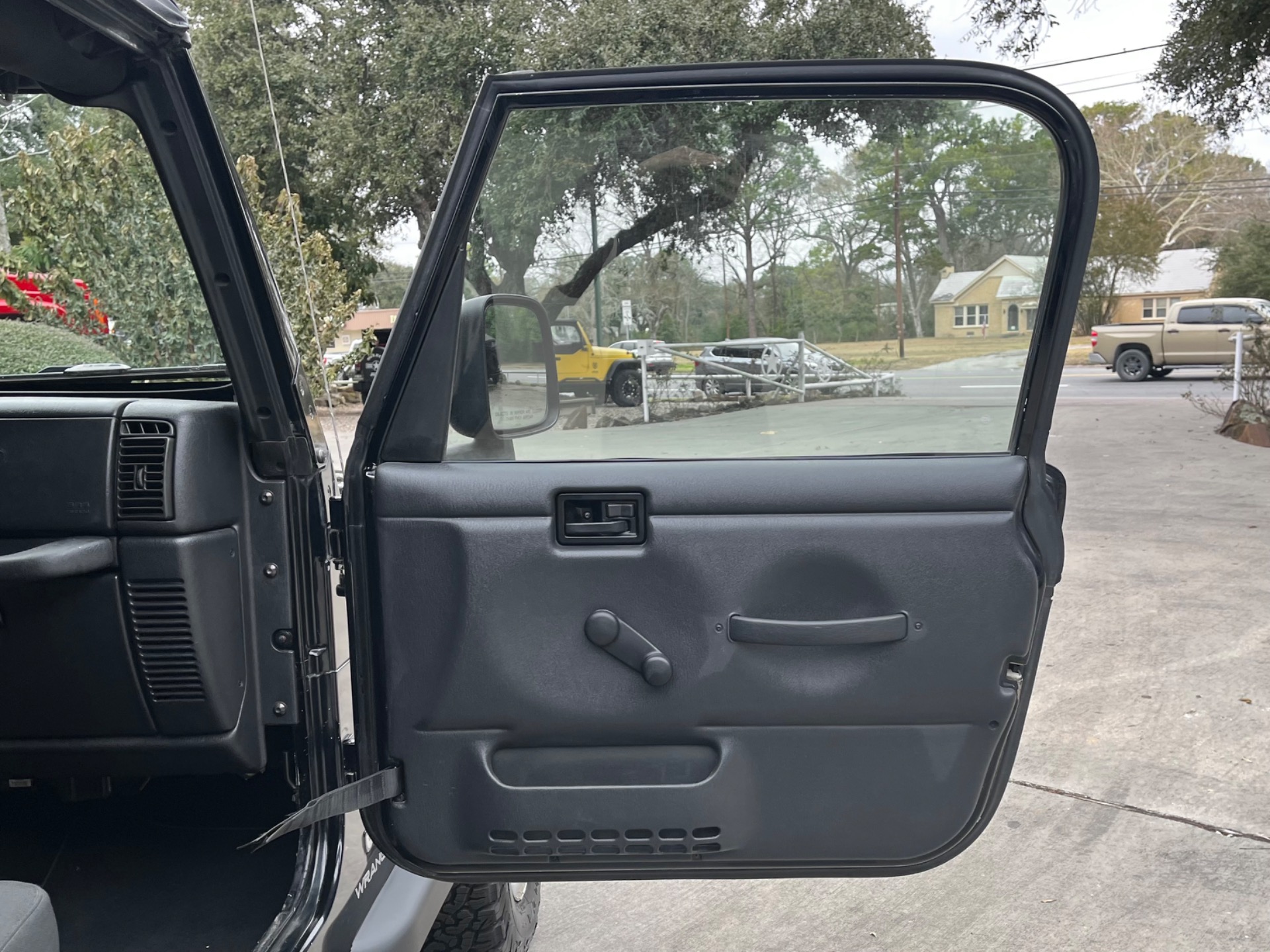 Used-2006-Jeep-Wrangler-SE