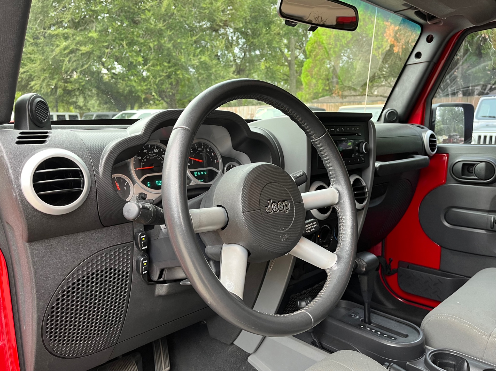 Used-2010-Jeep-Wrangler-Unlimited-Sahara