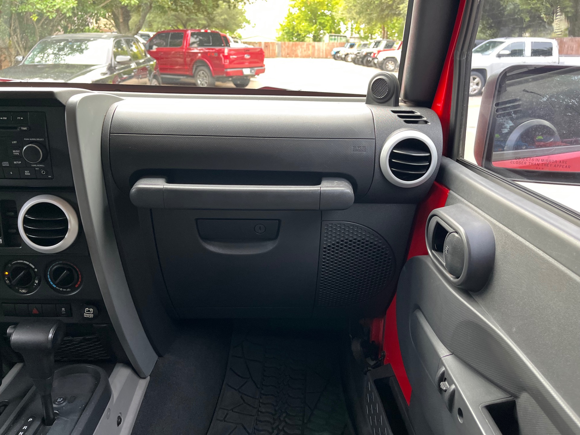 Used-2010-Jeep-Wrangler-Unlimited-Sahara
