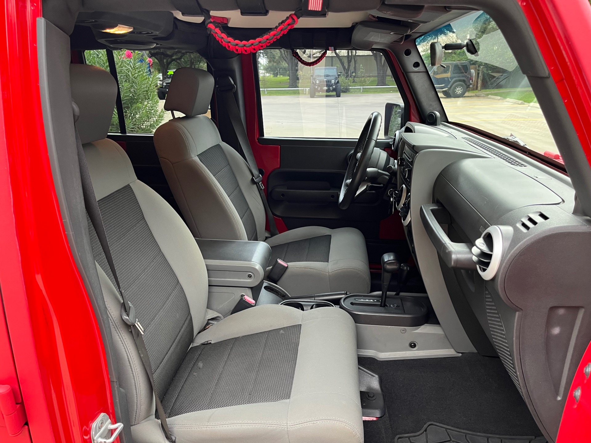 Used-2010-Jeep-Wrangler-Unlimited-Sahara