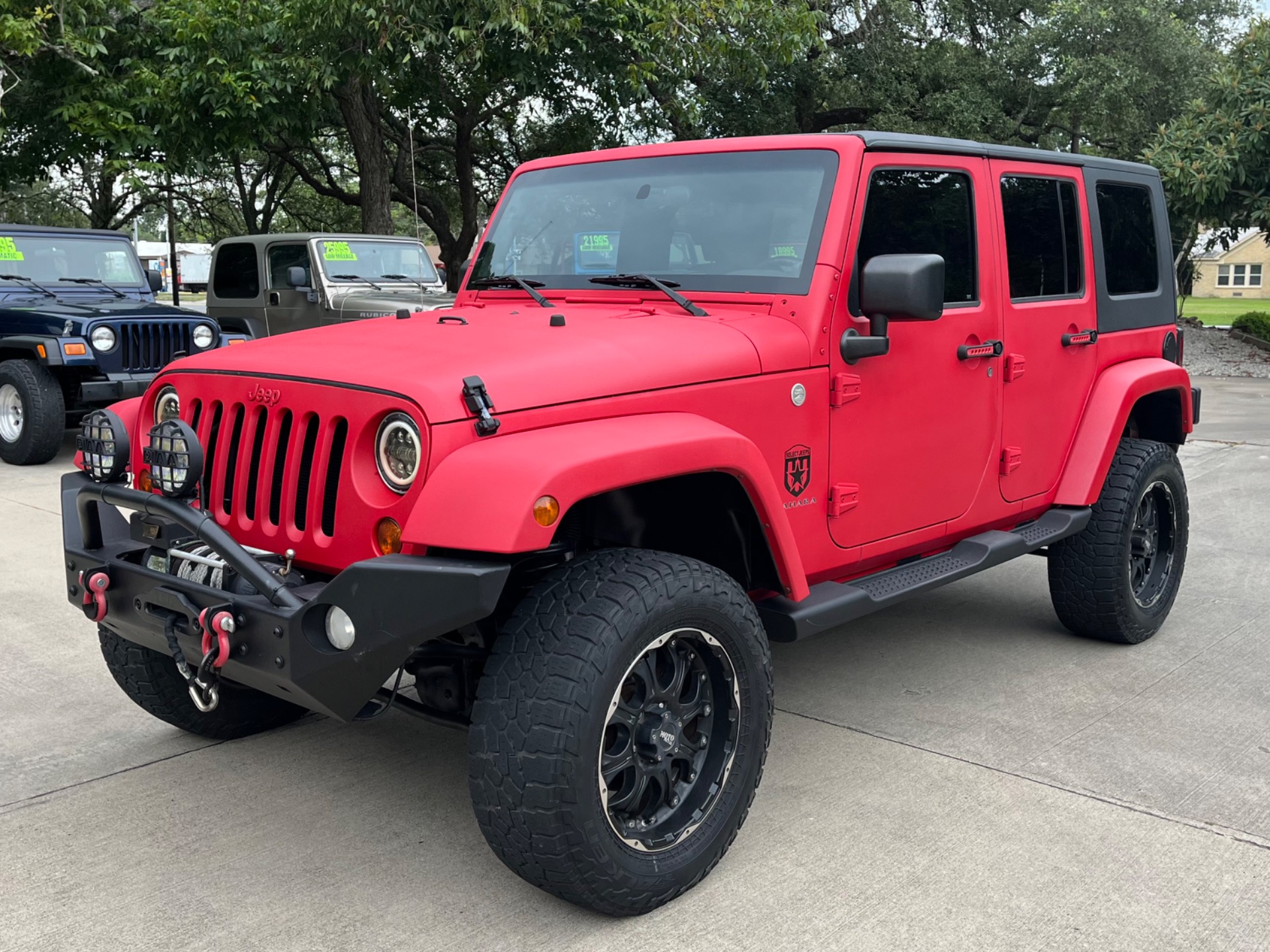 Used-2010-Jeep-Wrangler-Unlimited-Sahara