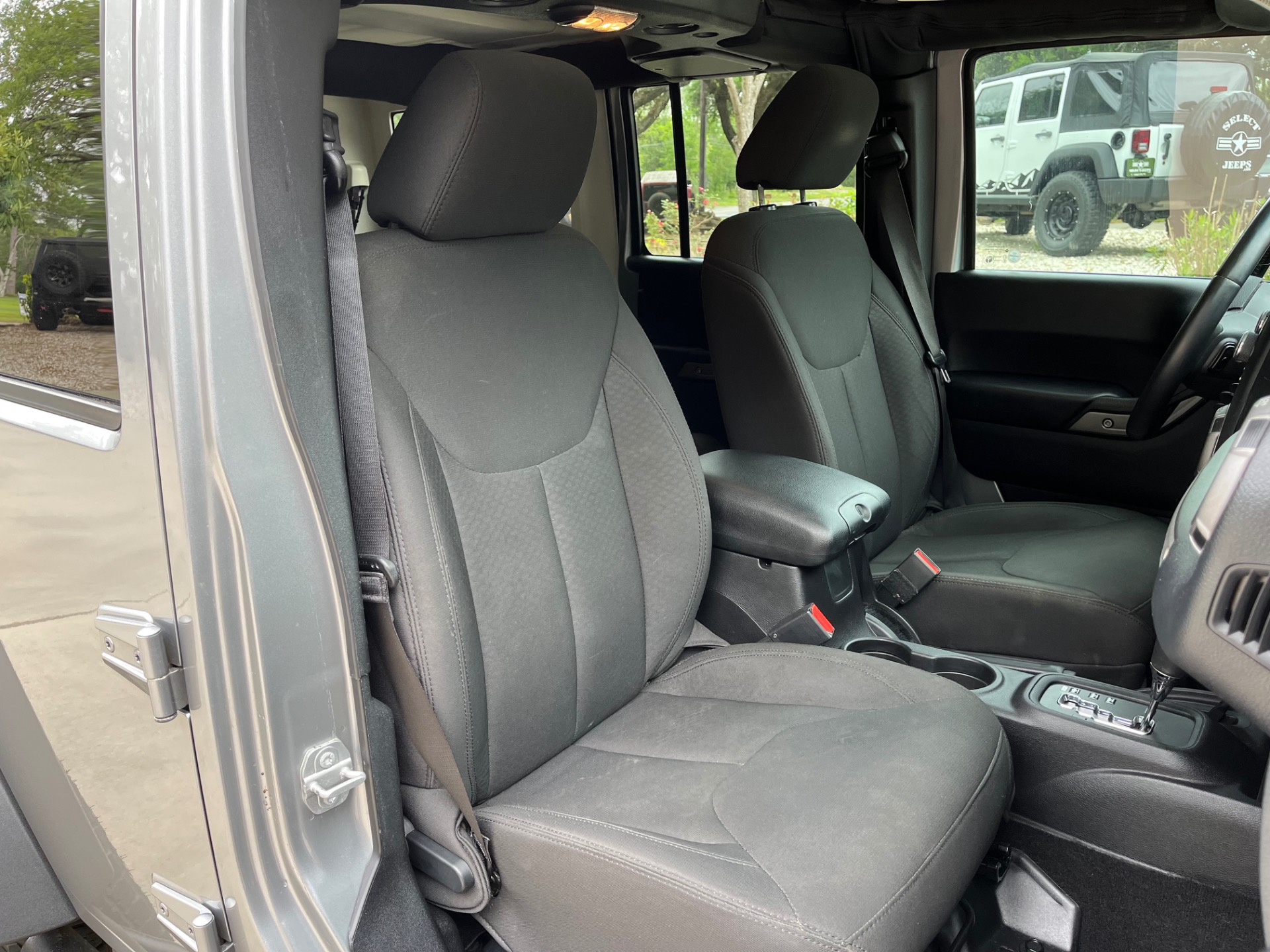 Used-2016-Jeep-Wrangler-Unlimited-Sport-S