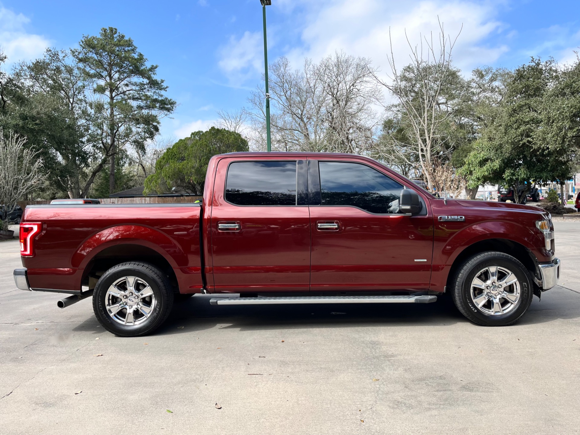 Used-2016-Ford-F-150-XLT