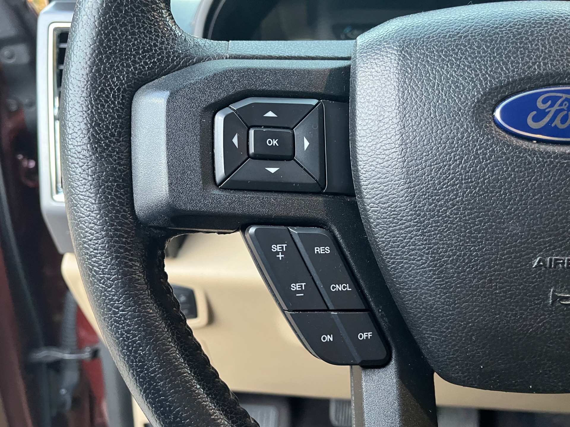Used-2016-Ford-F-150-XLT