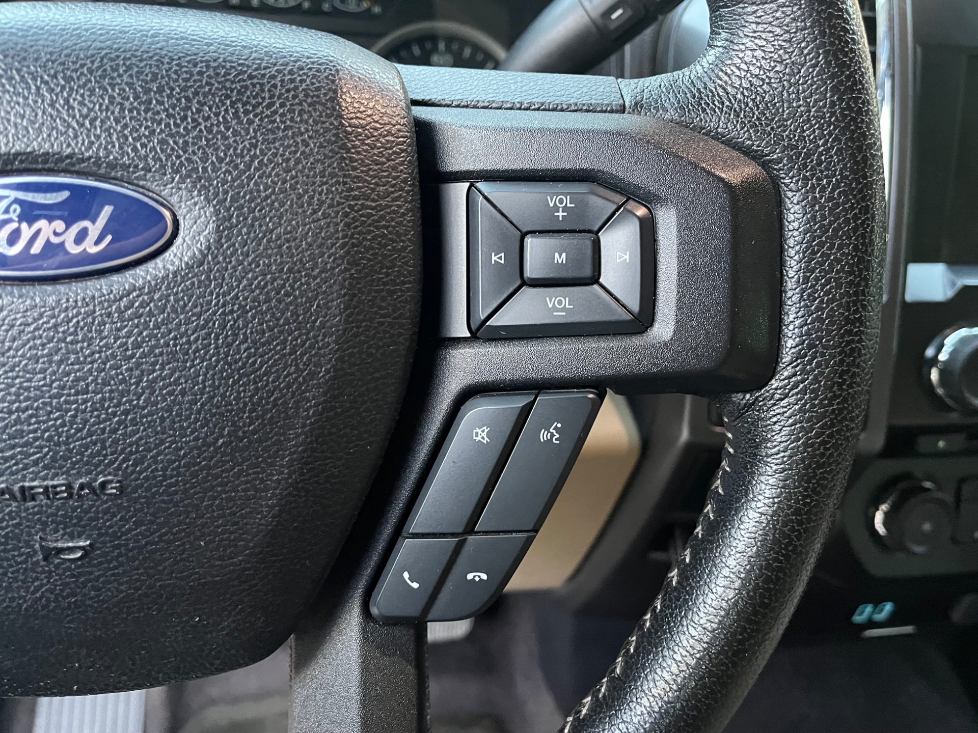 Used-2016-Ford-F-150-XLT