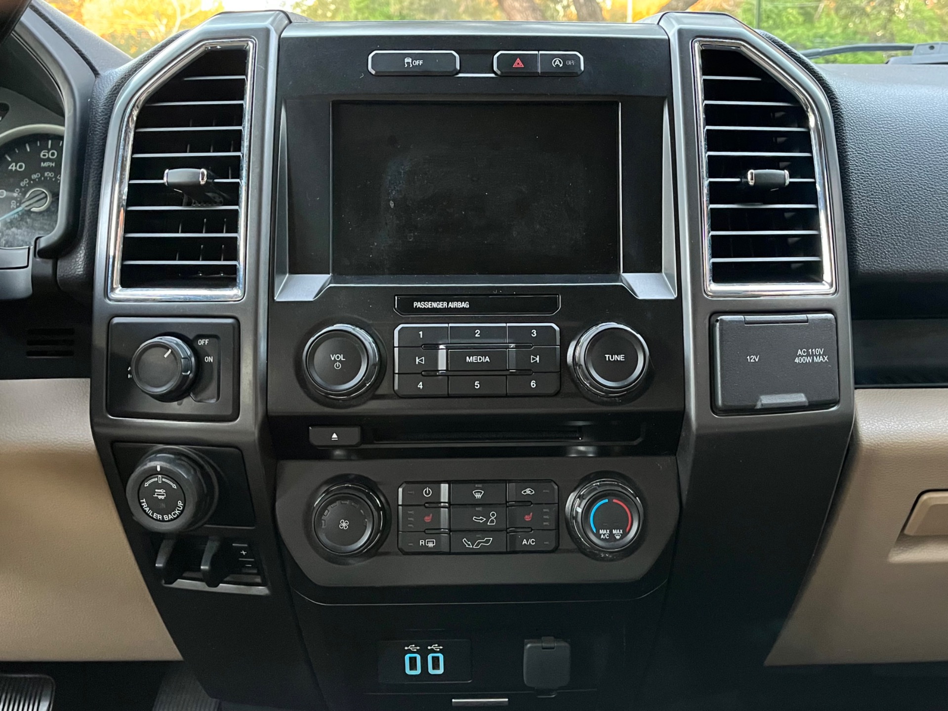 Used-2016-Ford-F-150-XLT