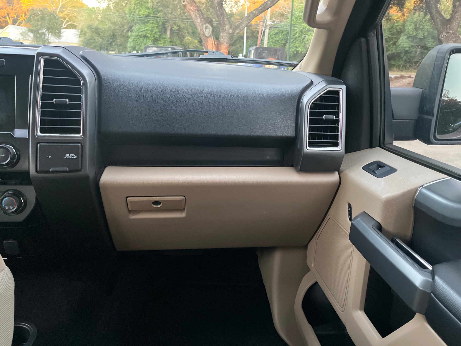 Used-2016-Ford-F-150-XLT