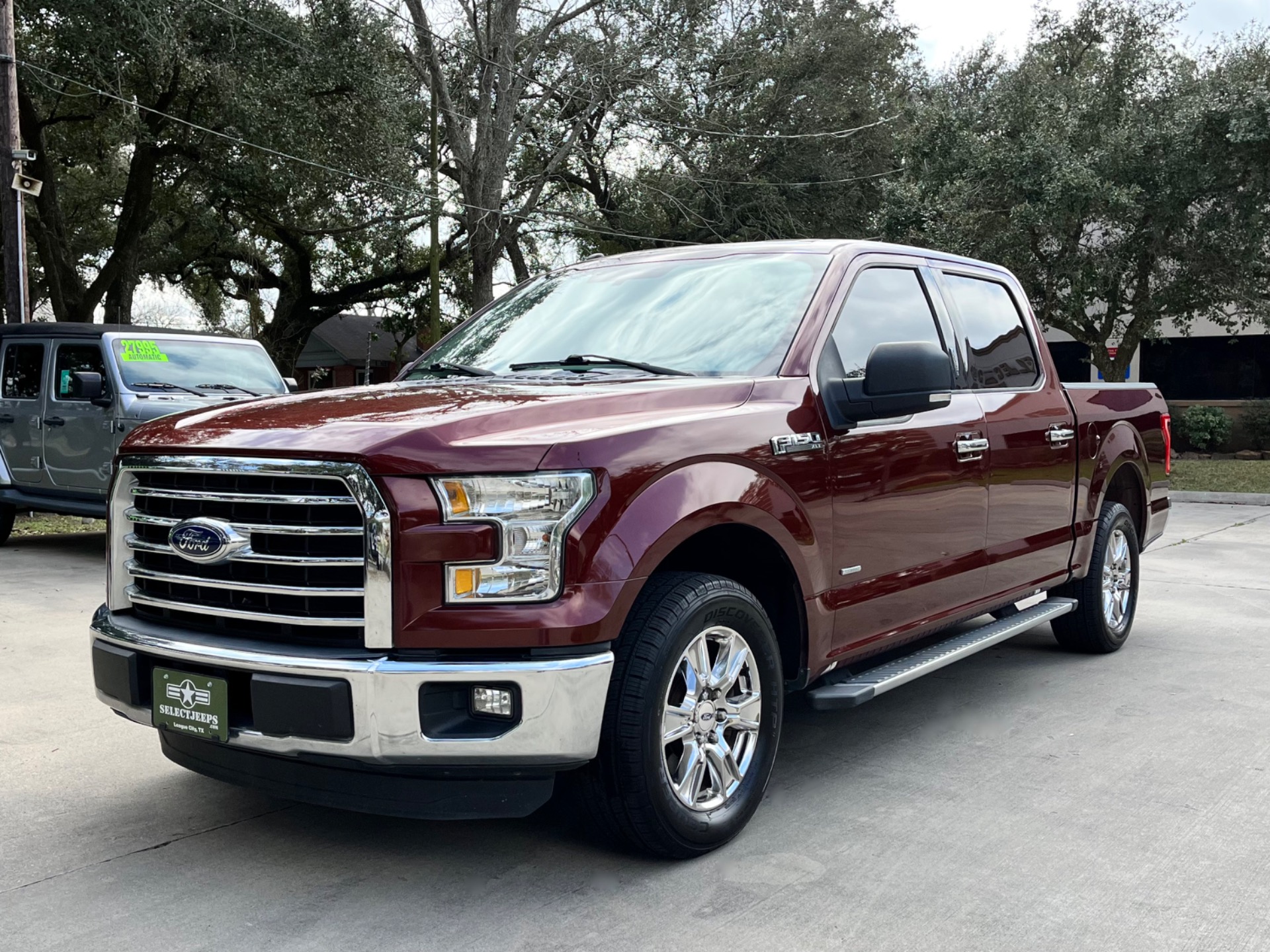 Used-2016-Ford-F-150-XLT