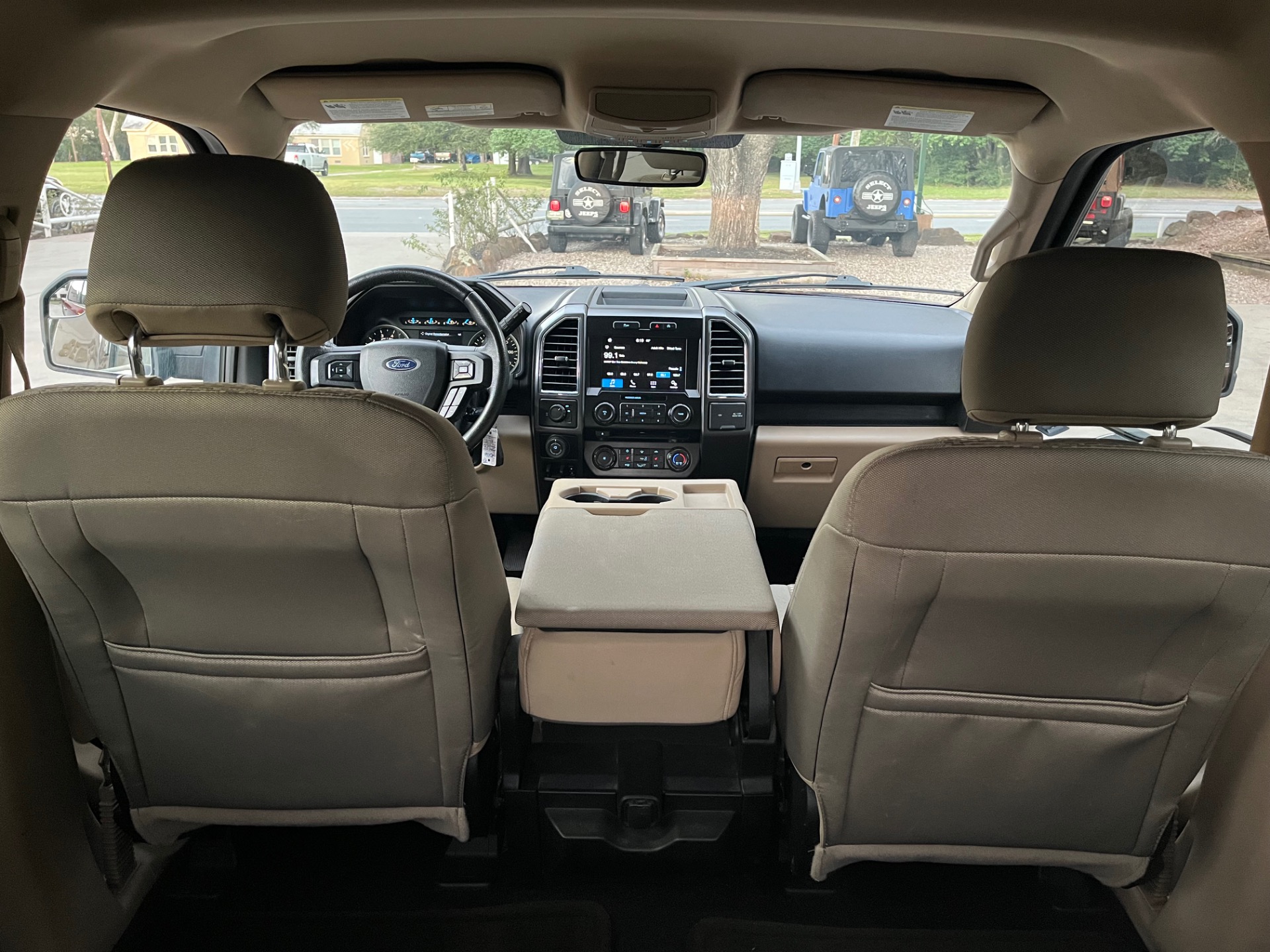 Used-2016-Ford-F-150-XLT