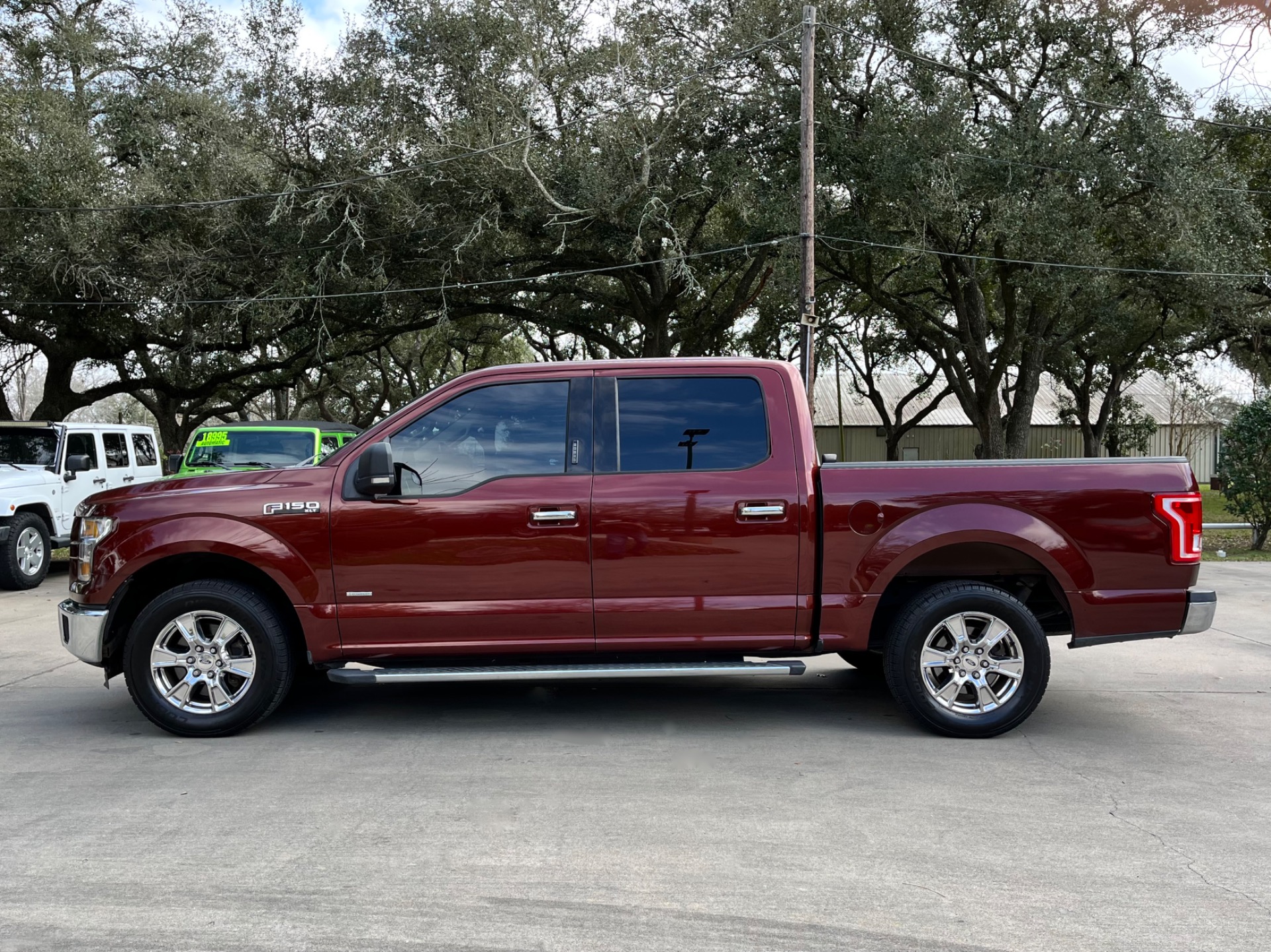 Used-2016-Ford-F-150-XLT