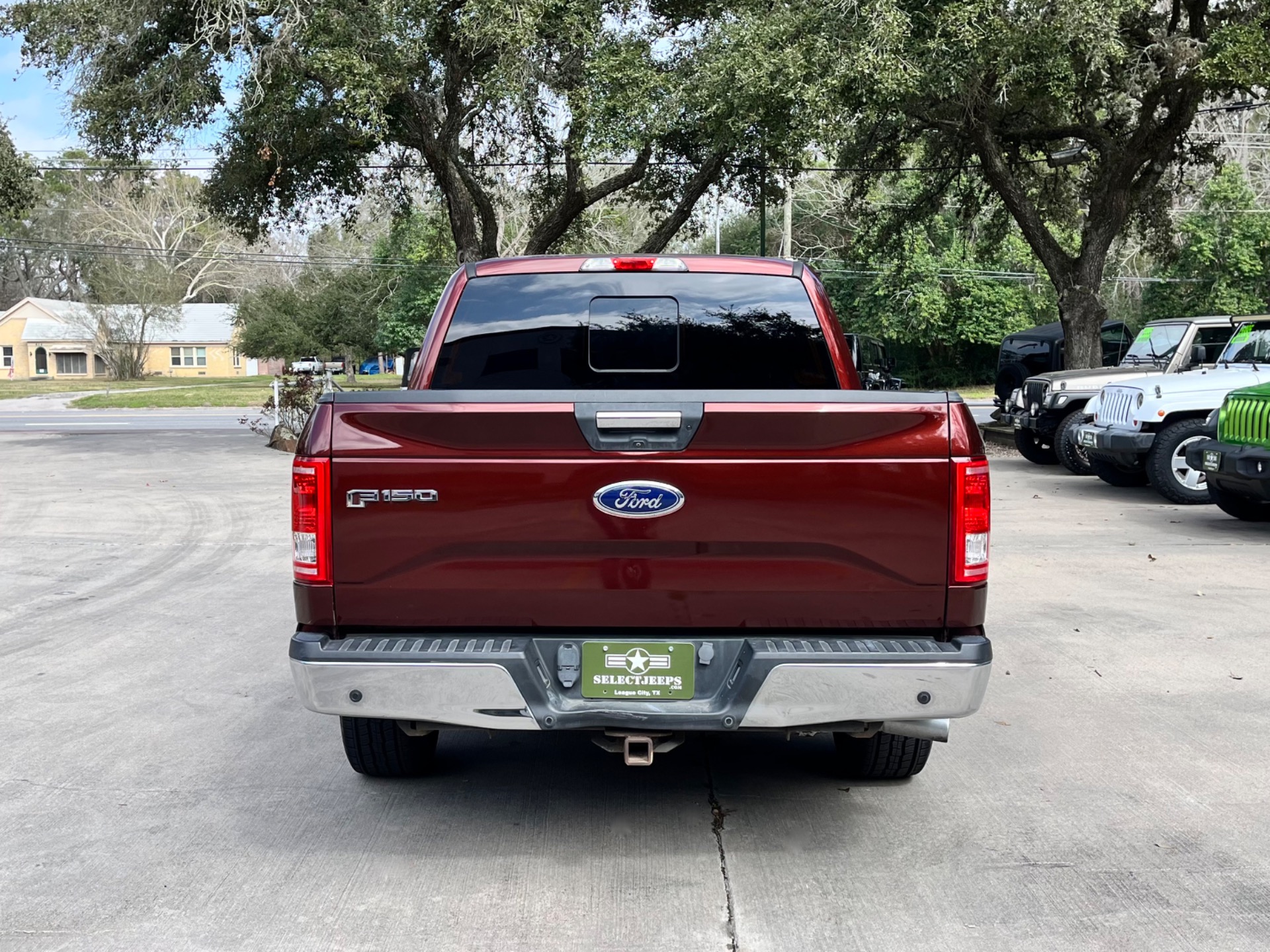 Used-2016-Ford-F-150-XLT