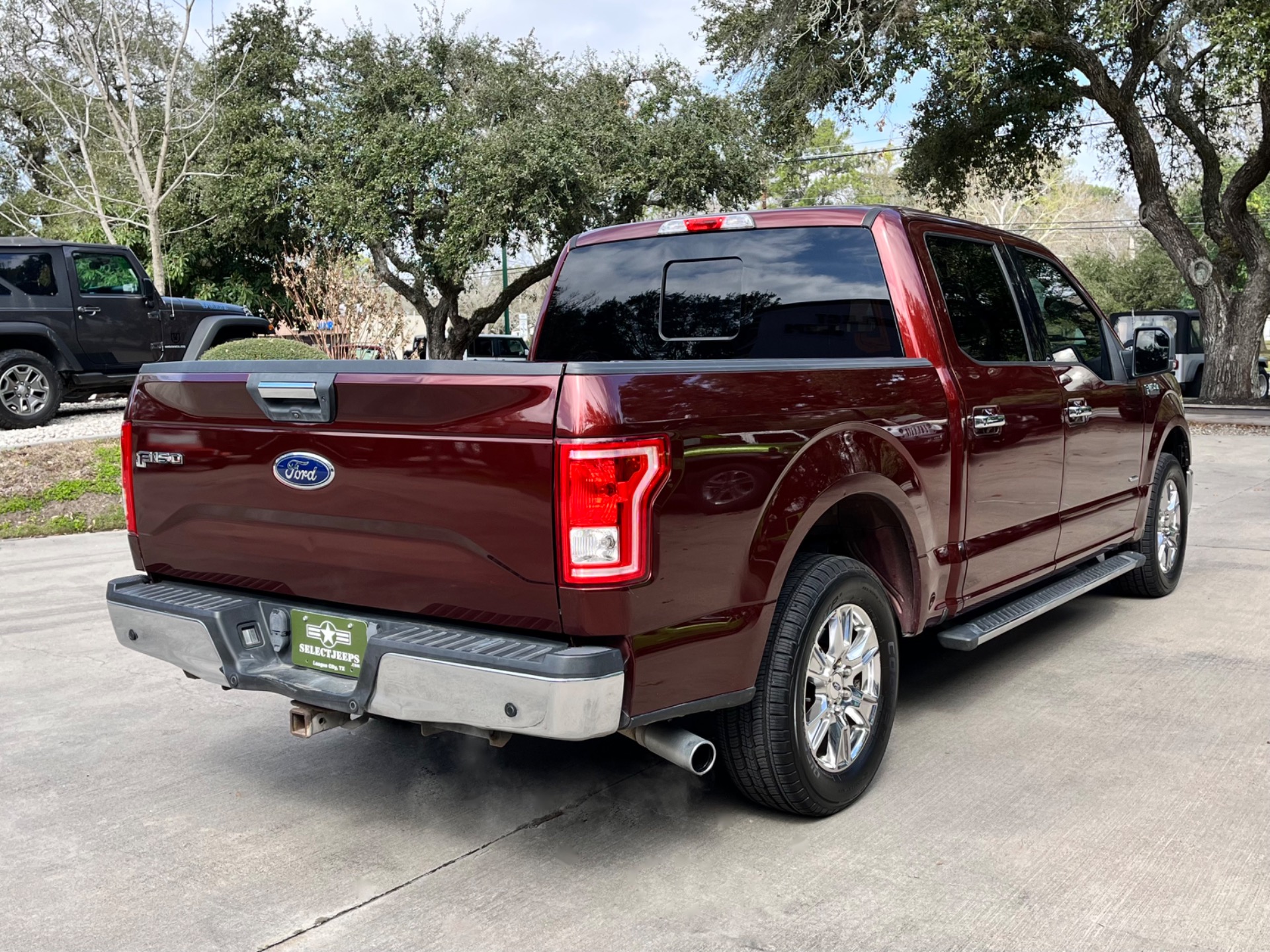 Used-2016-Ford-F-150-XLT