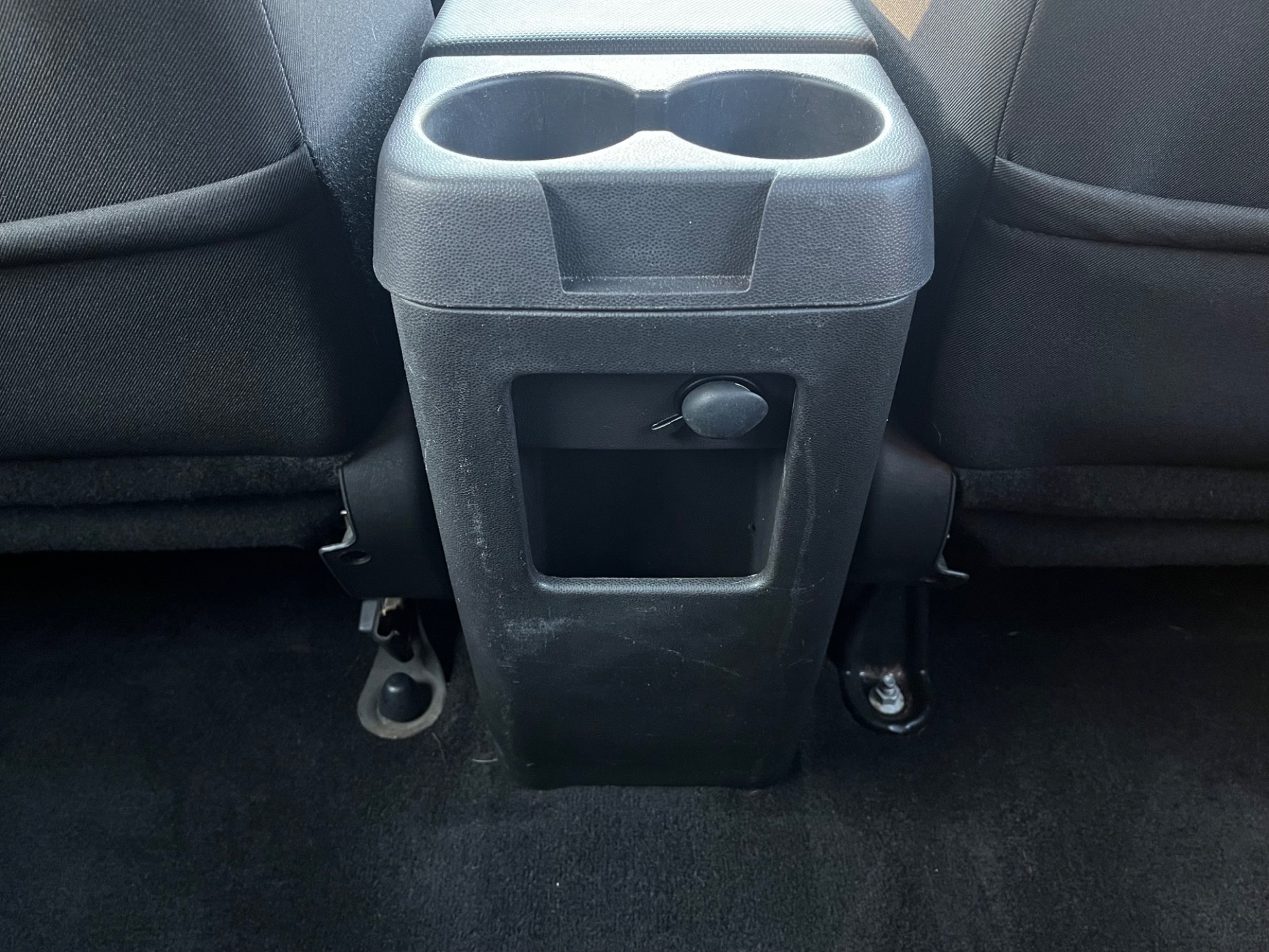 Used-2011-Ford-Escape-XLT