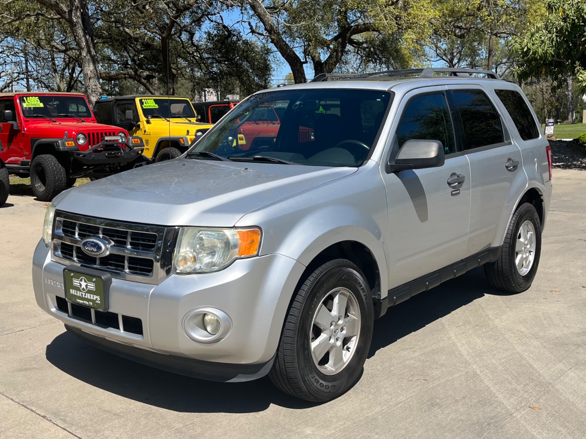 Used-2011-Ford-Escape-XLT