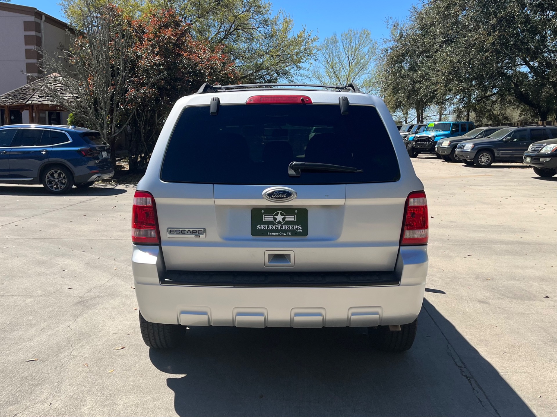 Used-2011-Ford-Escape-XLT