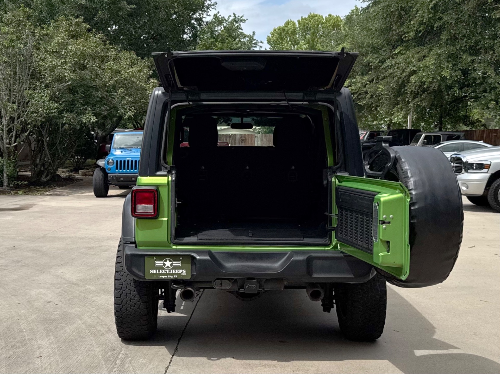 Used-2018-Jeep-Wrangler-Unlimited-Sport-S