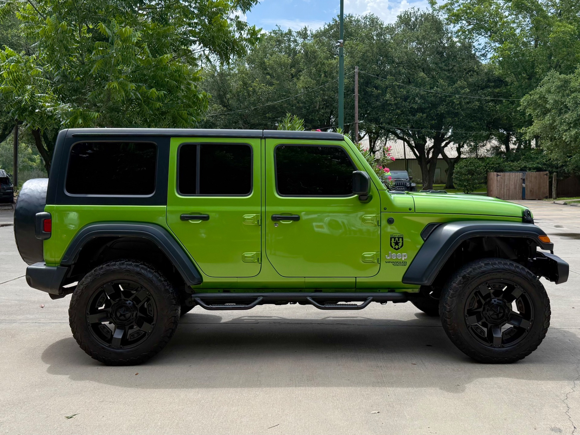 Used-2018-Jeep-Wrangler-Unlimited-Sport-S
