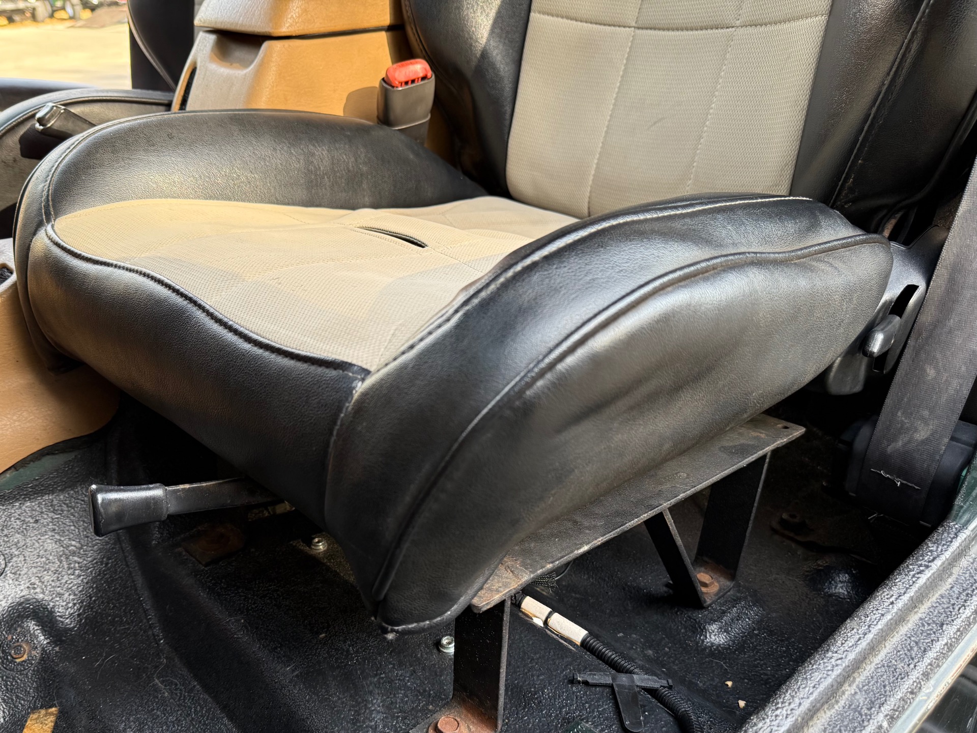 Used-1997-Jeep-Wrangler-Sport