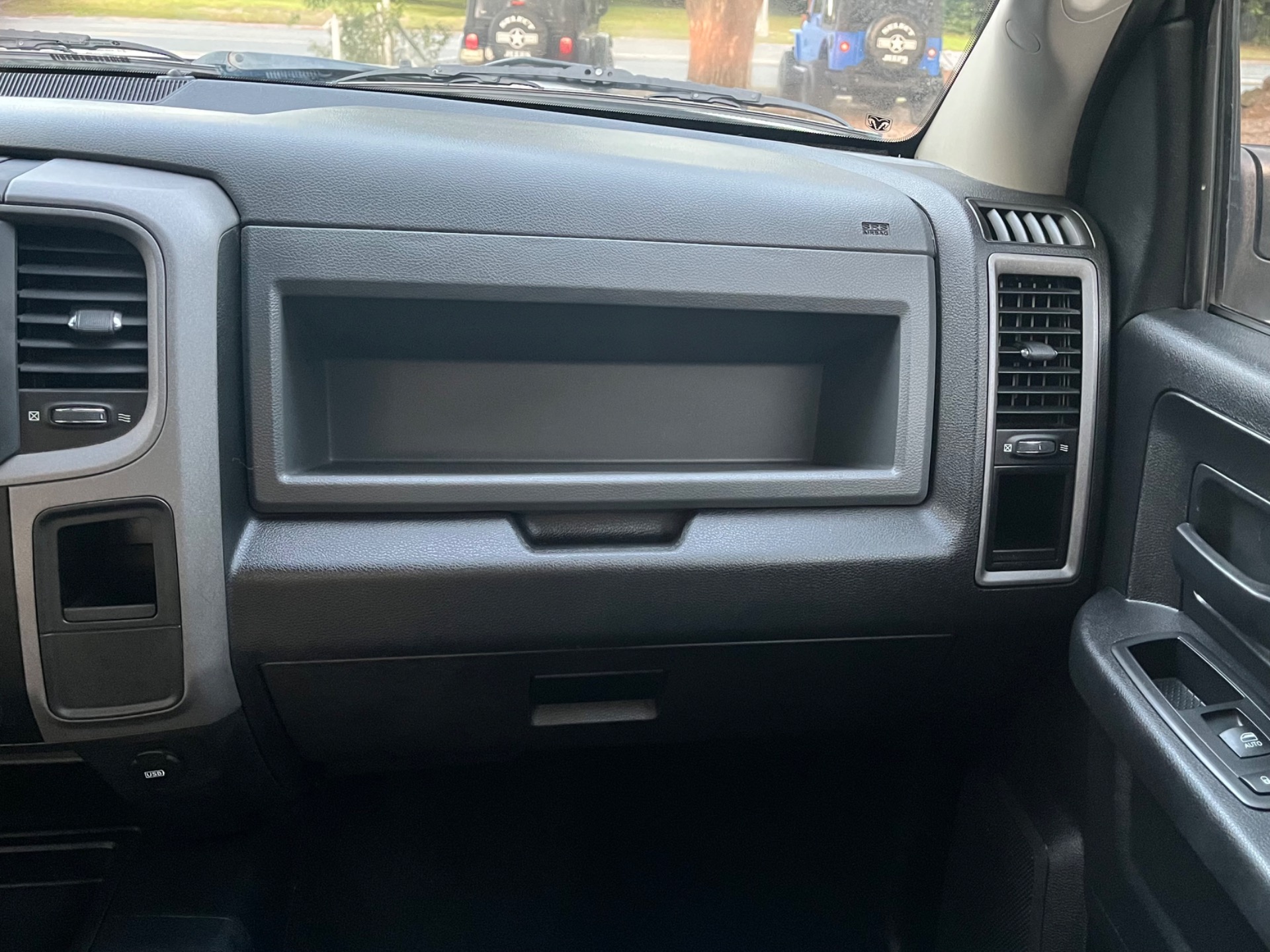 Used-2016-Ram-2500-Tradesman