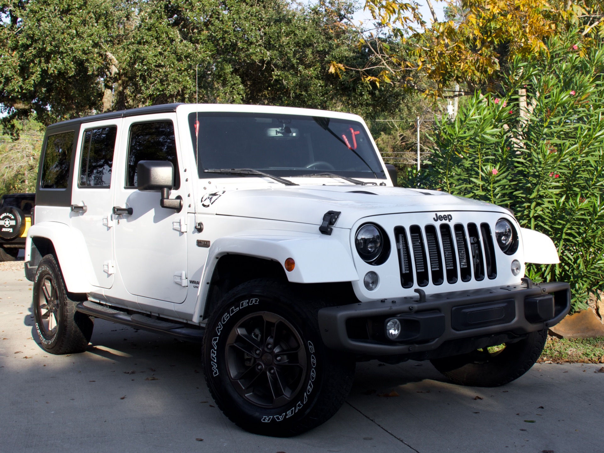 Used-2016-Jeep-Wrangler-Unlimited-Sahara-75th-Anniversary