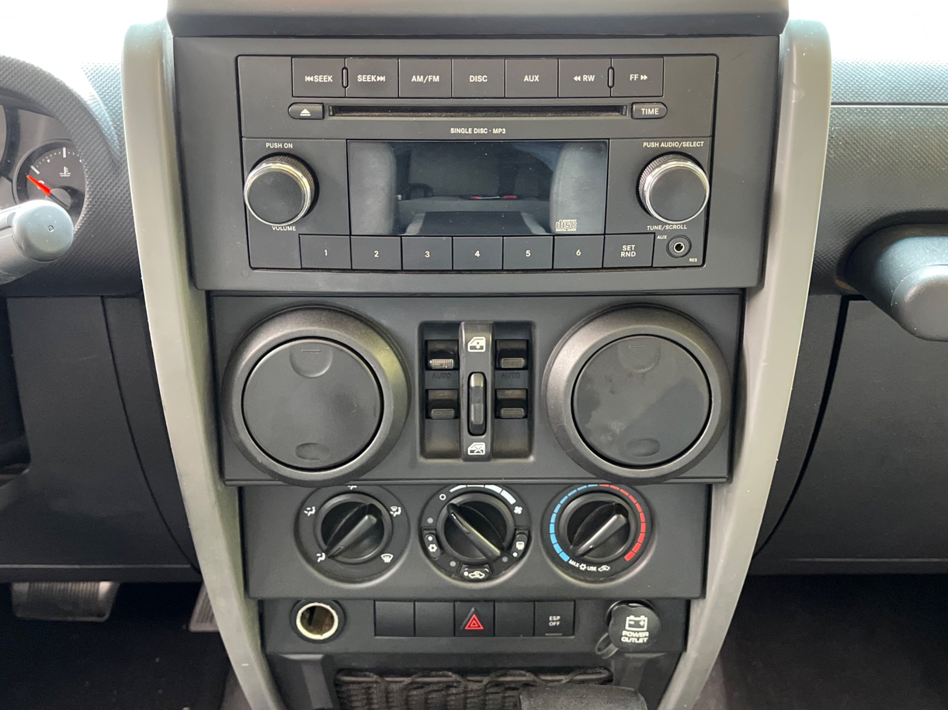 Used-2009-Jeep-Wrangler-Unlimited-X