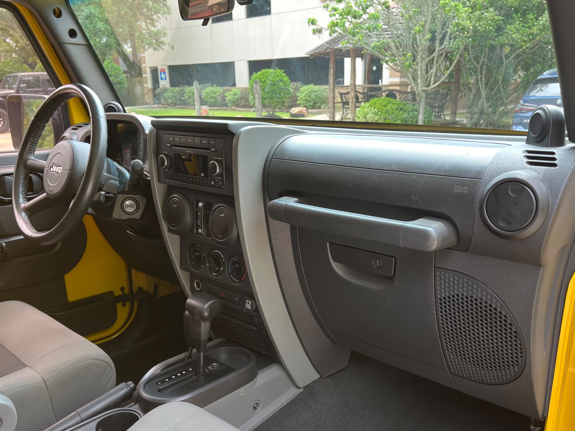 Used-2009-Jeep-Wrangler-Unlimited-X