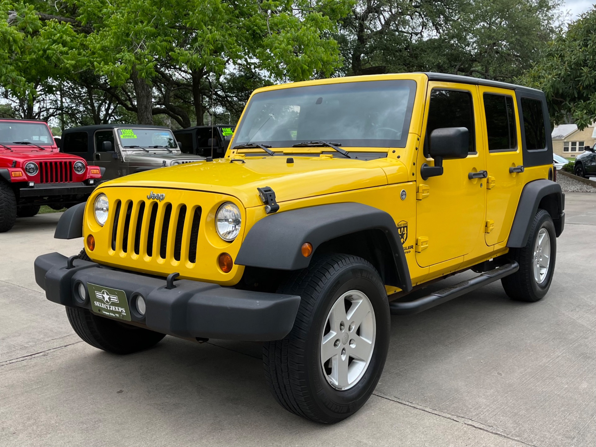 Used-2009-Jeep-Wrangler-Unlimited-X
