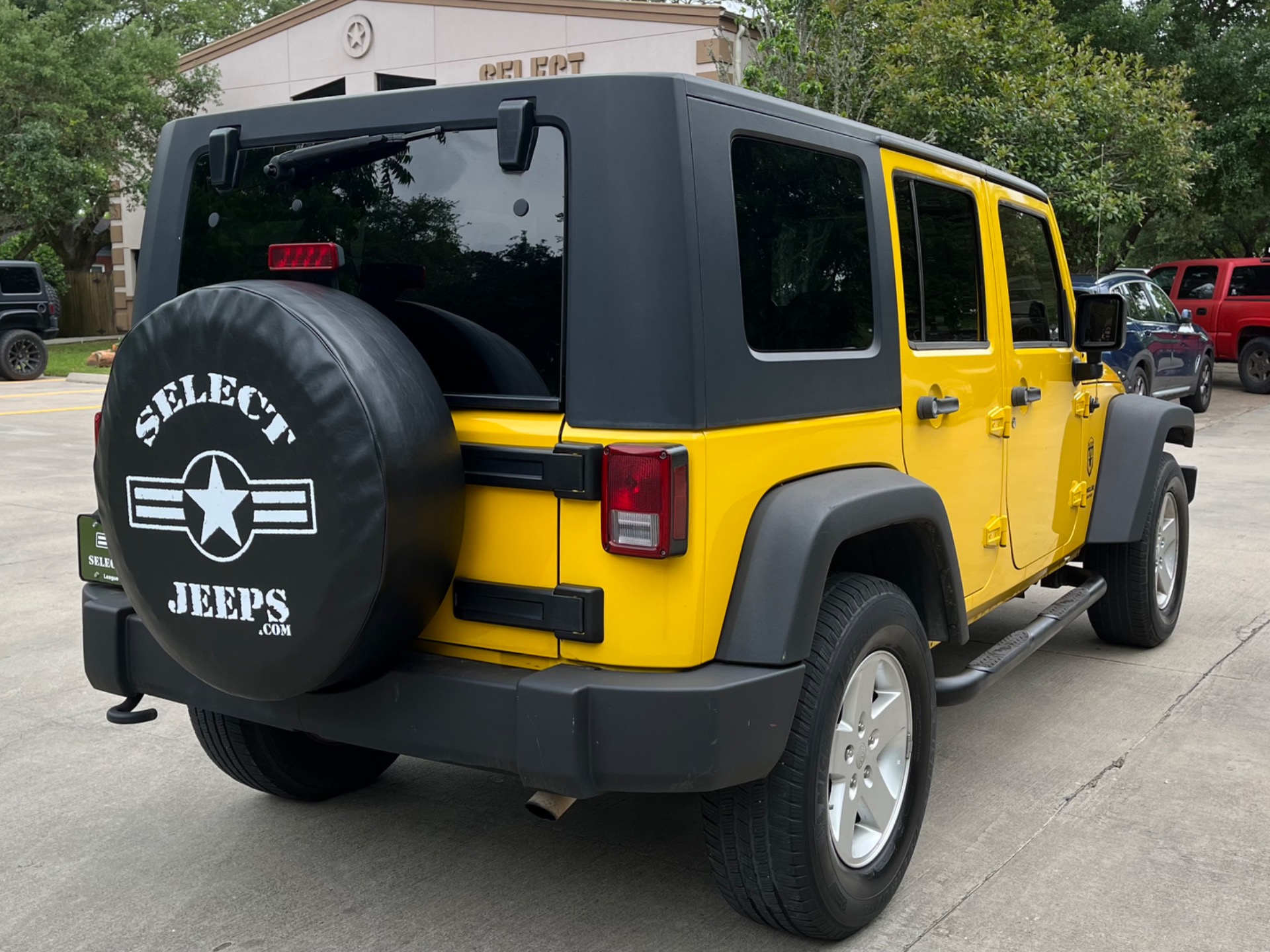 Used-2009-Jeep-Wrangler-Unlimited-X