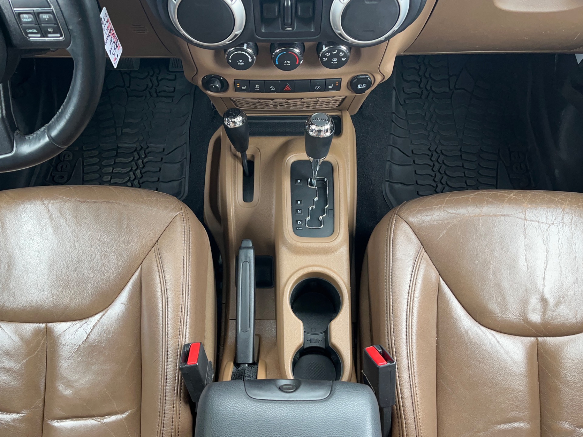 Used-2015-Jeep-Wrangler-Unlimited-Sahara