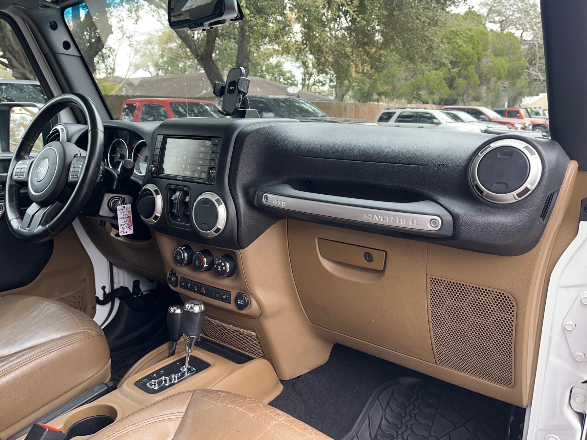 Used-2015-Jeep-Wrangler-Unlimited-Sahara