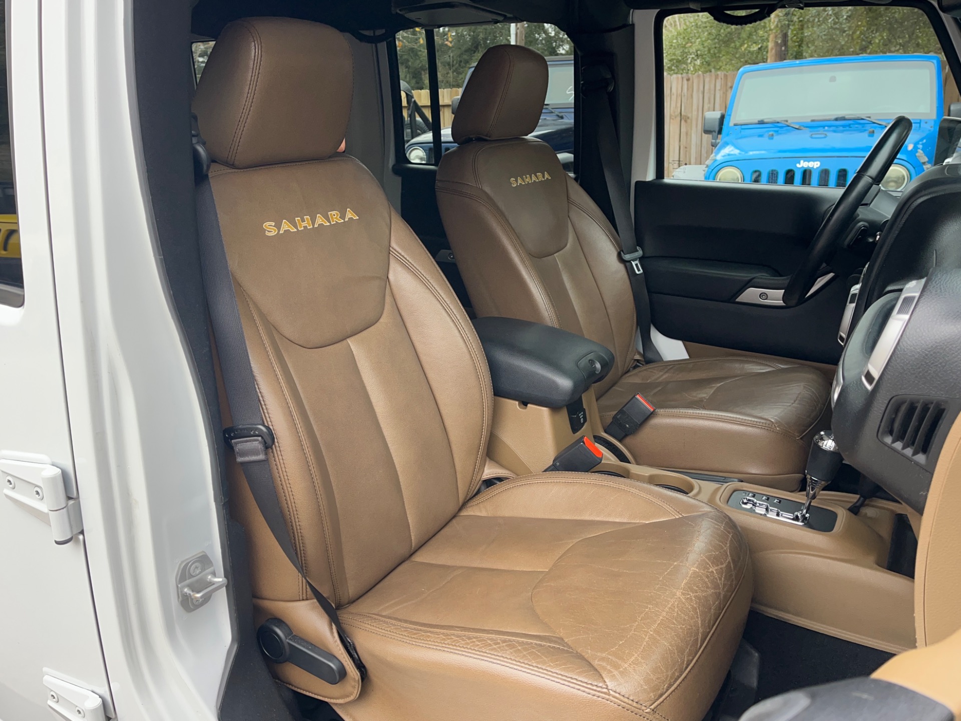 Used-2015-Jeep-Wrangler-Unlimited-Sahara