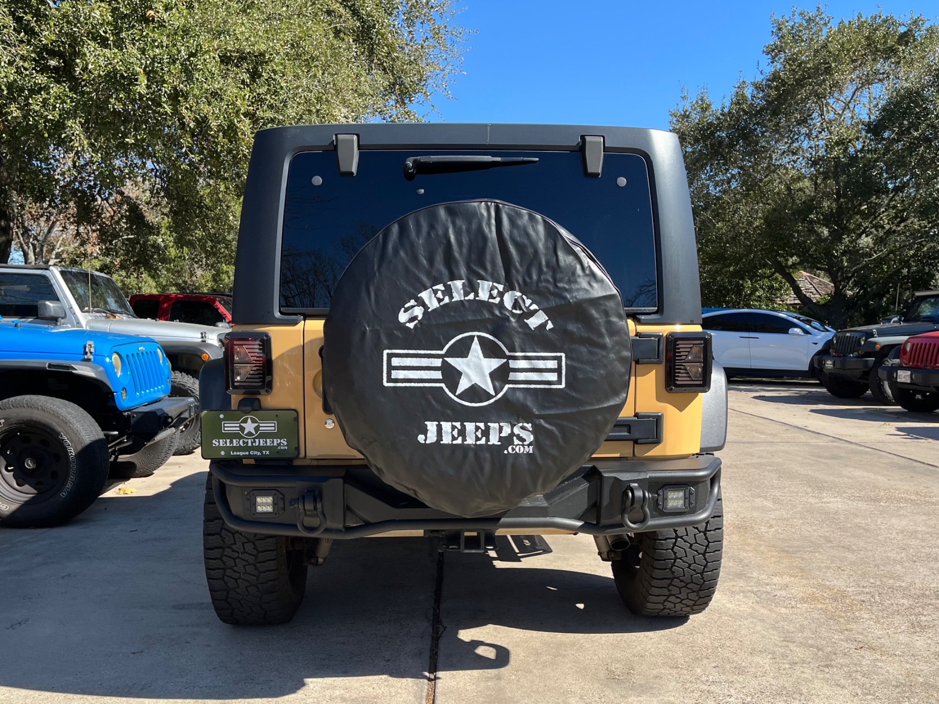 Used-2014-Jeep-Wrangler-Unlimited-Sport