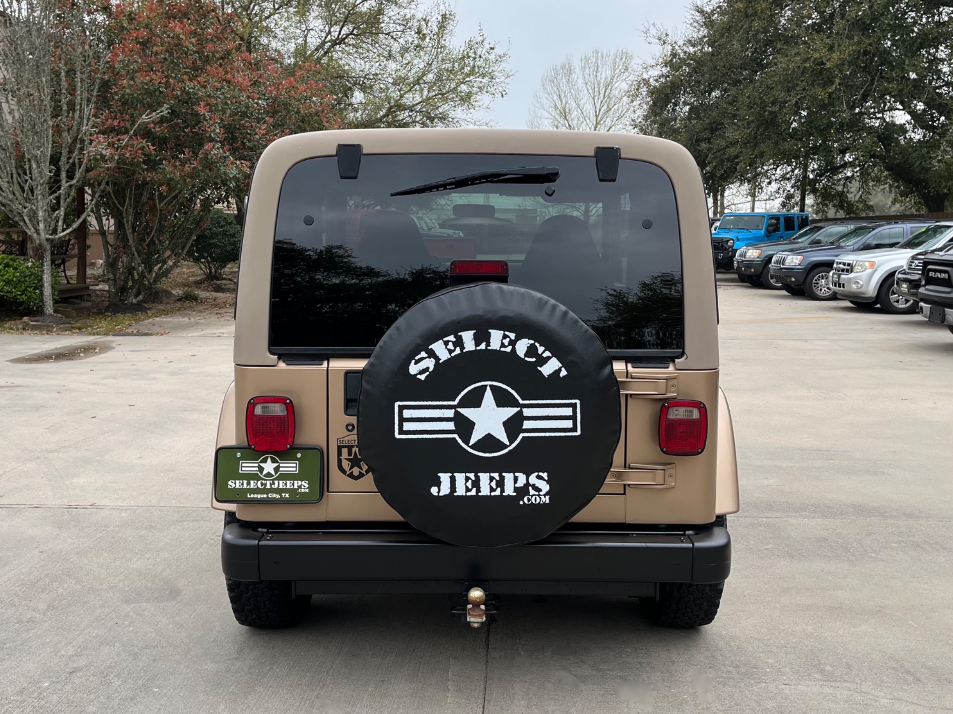Used-2000-Jeep-Wrangler-Sahara