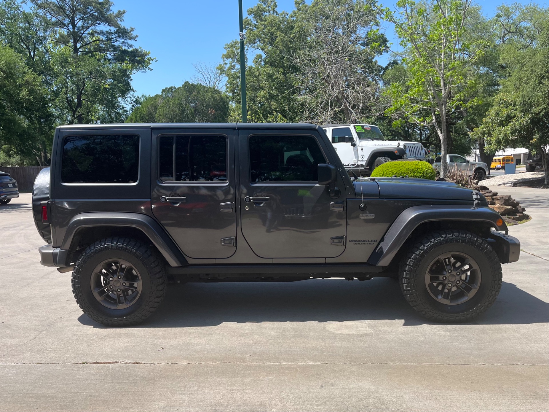 Used-2016-Jeep-Wrangler-Unlimited-Sahara-75th-Anniversary
