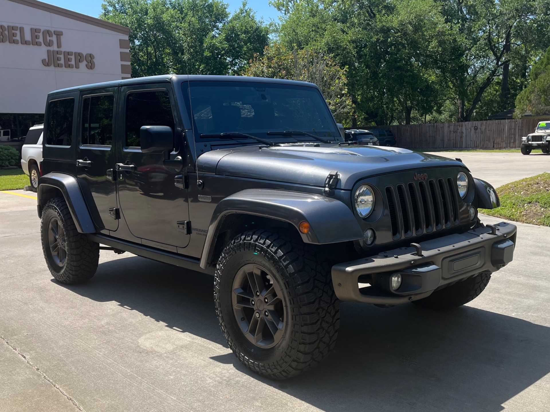 Used-2016-Jeep-Wrangler-Unlimited-Sahara-75th-Anniversary