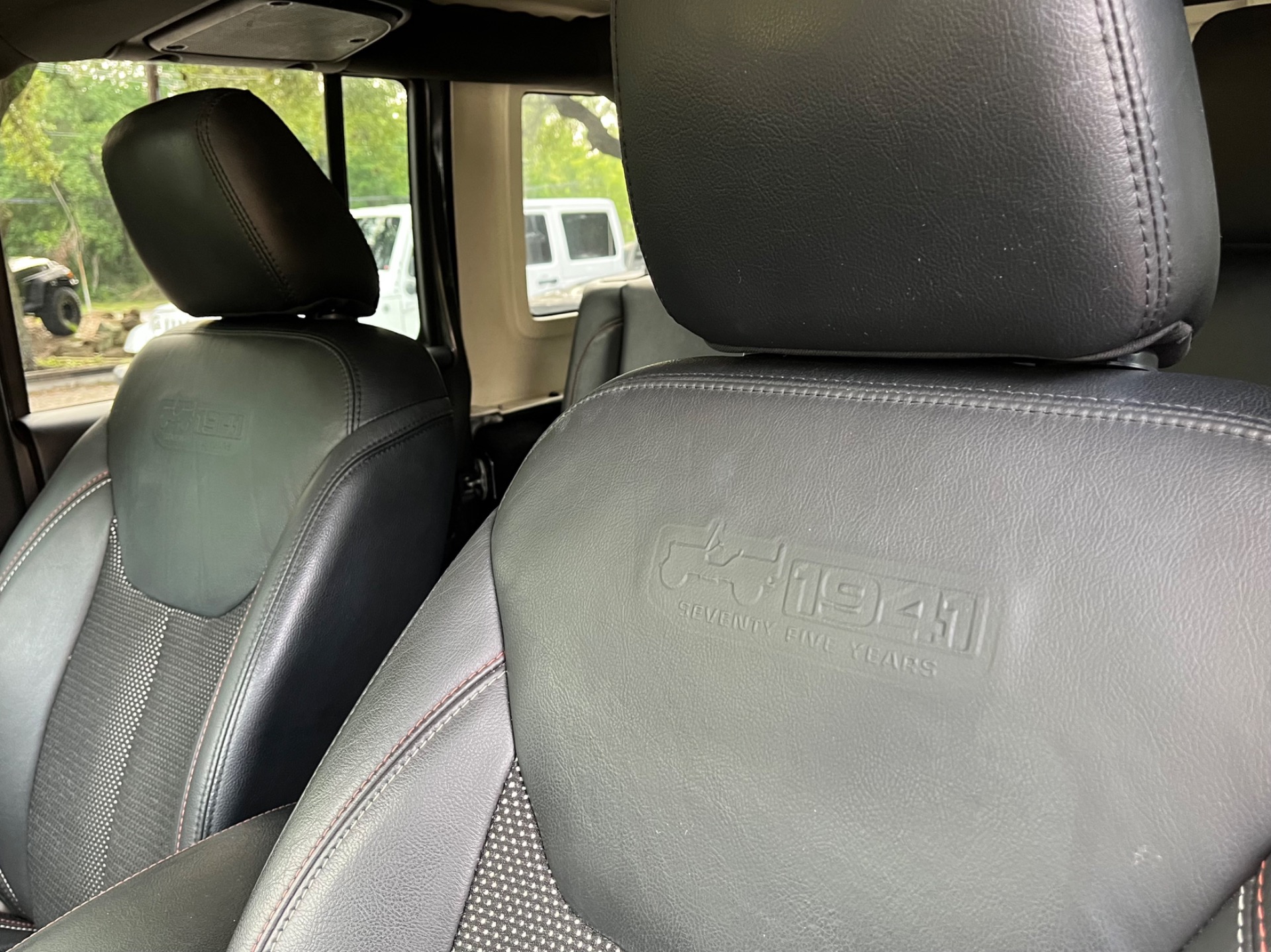 Used-2016-Jeep-Wrangler-Unlimited-Sahara-75th-Anniversary