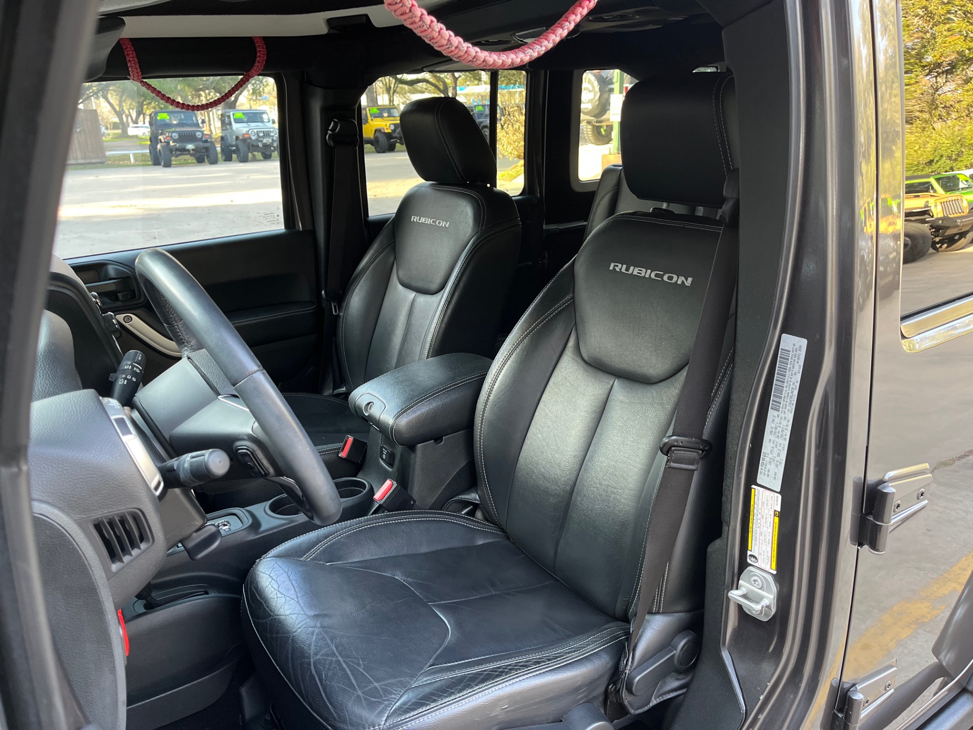 Used-2016-Jeep-Wrangler-Unlimited-Rubicon
