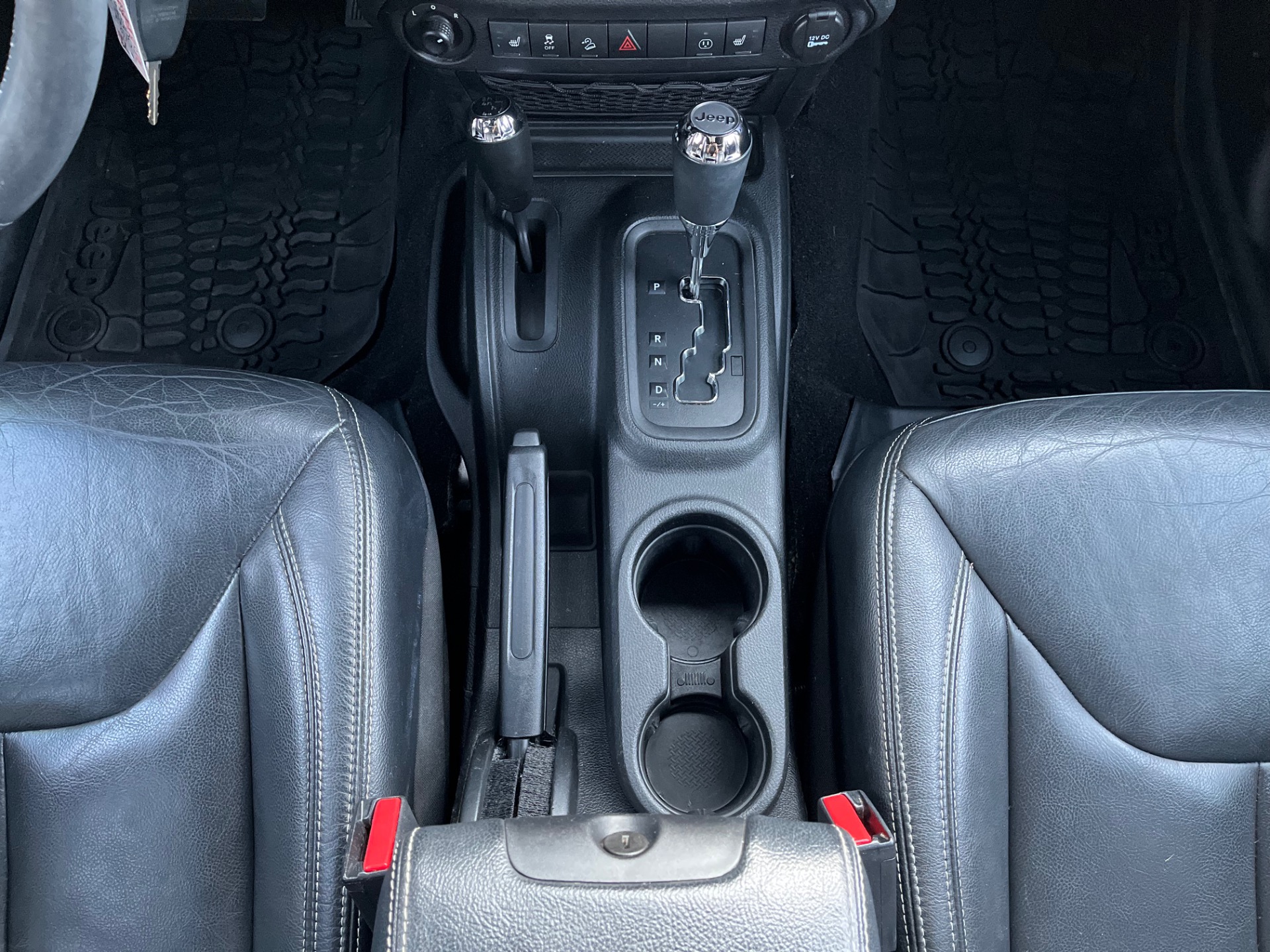Used-2016-Jeep-Wrangler-Unlimited-Rubicon