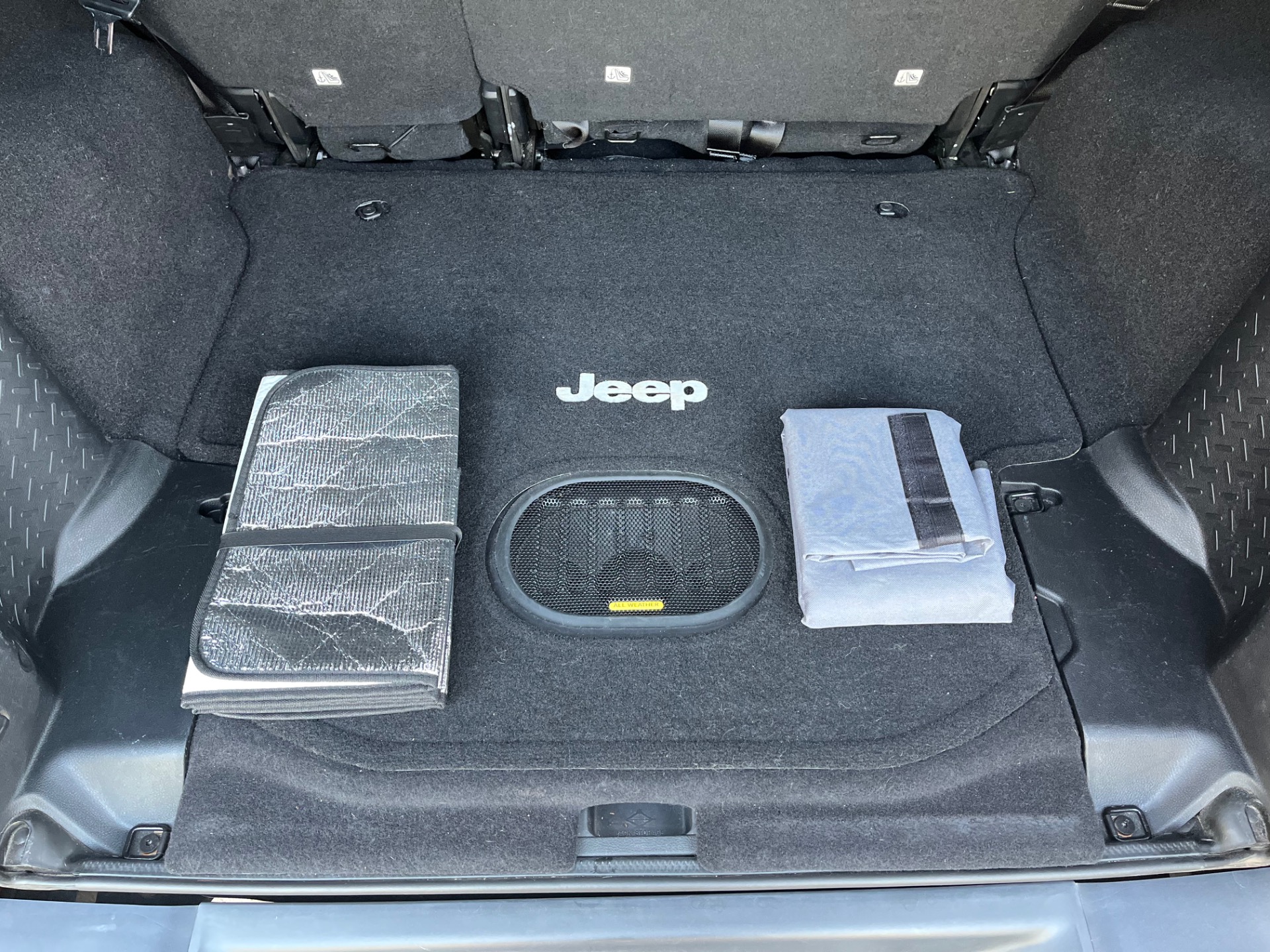 Used-2016-Jeep-Wrangler-Unlimited-Rubicon