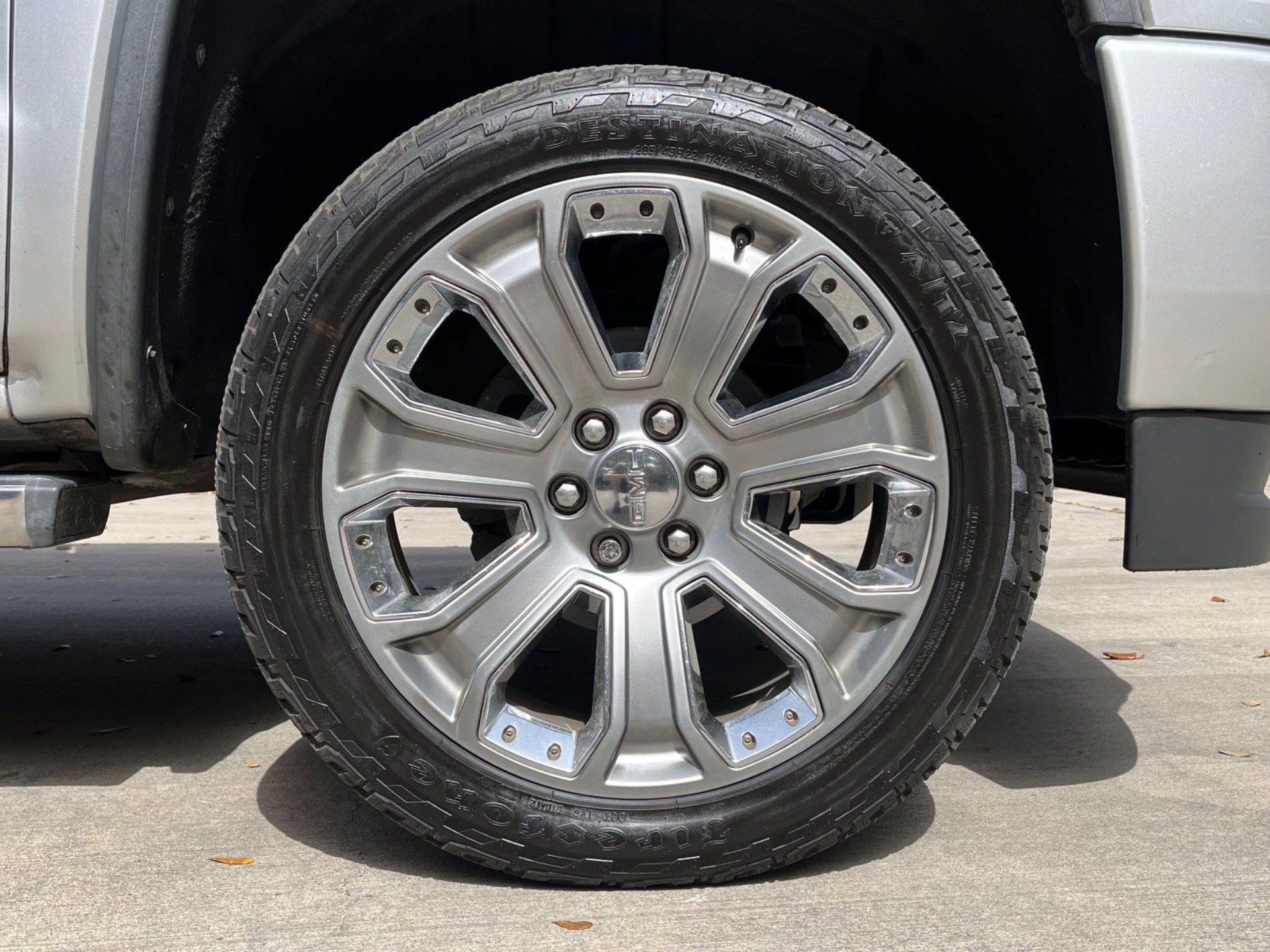 Used-2017-GMC-Sierra-1500-Denali