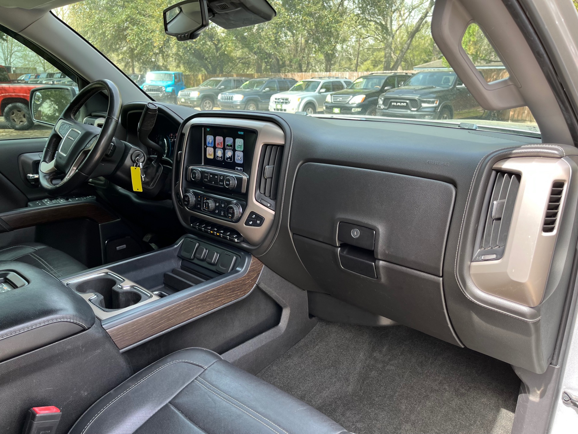 Used-2017-GMC-Sierra-1500-Denali